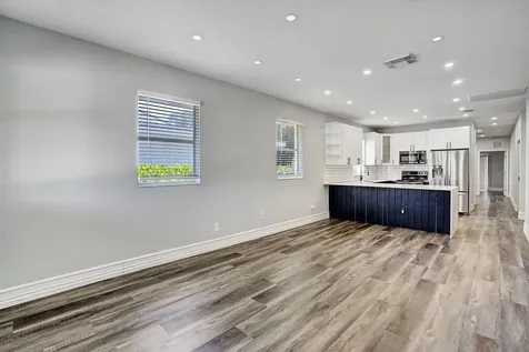 724 SW 9th Street Delray Beach FL 33444