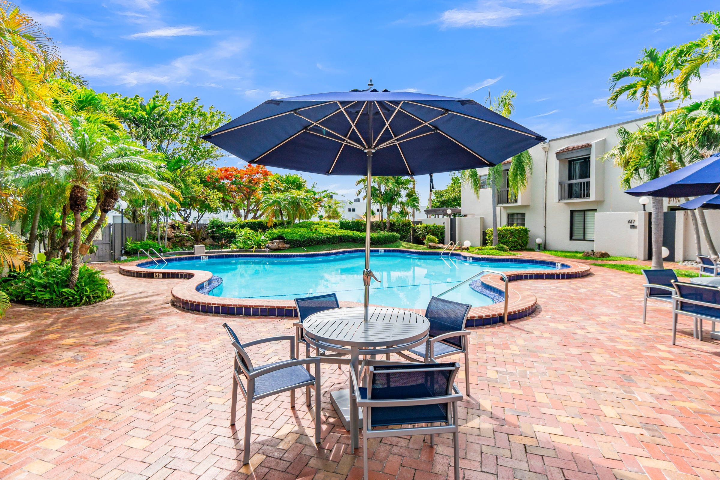 4714 SW 67th Avenue Miami FL 33155