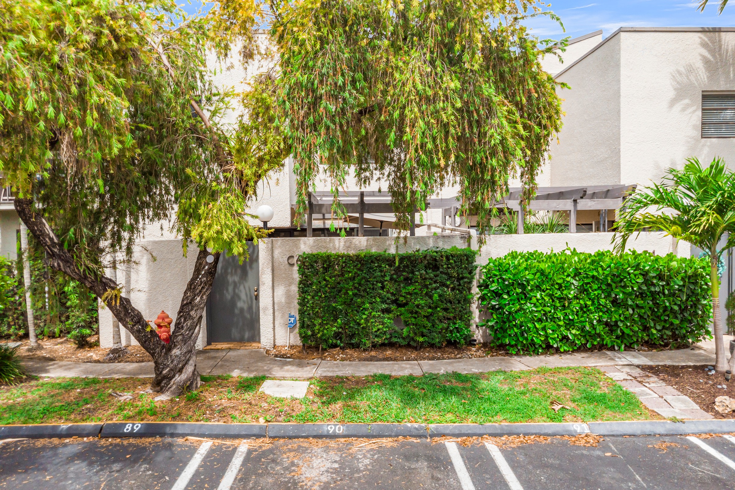 4714 SW 67th Avenue Miami FL 33155