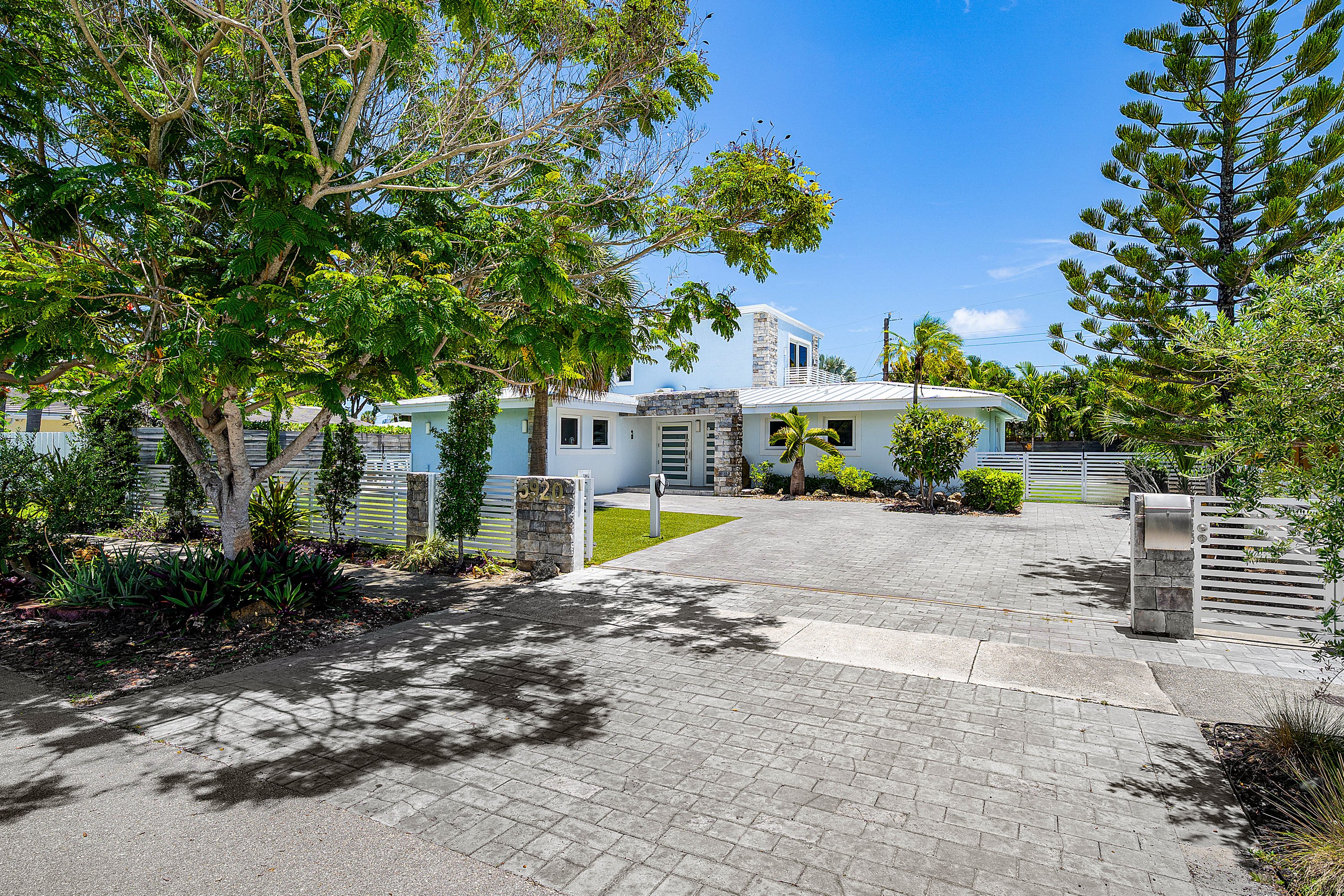 5920 NE 21st Road Fort Lauderdale FL 33308