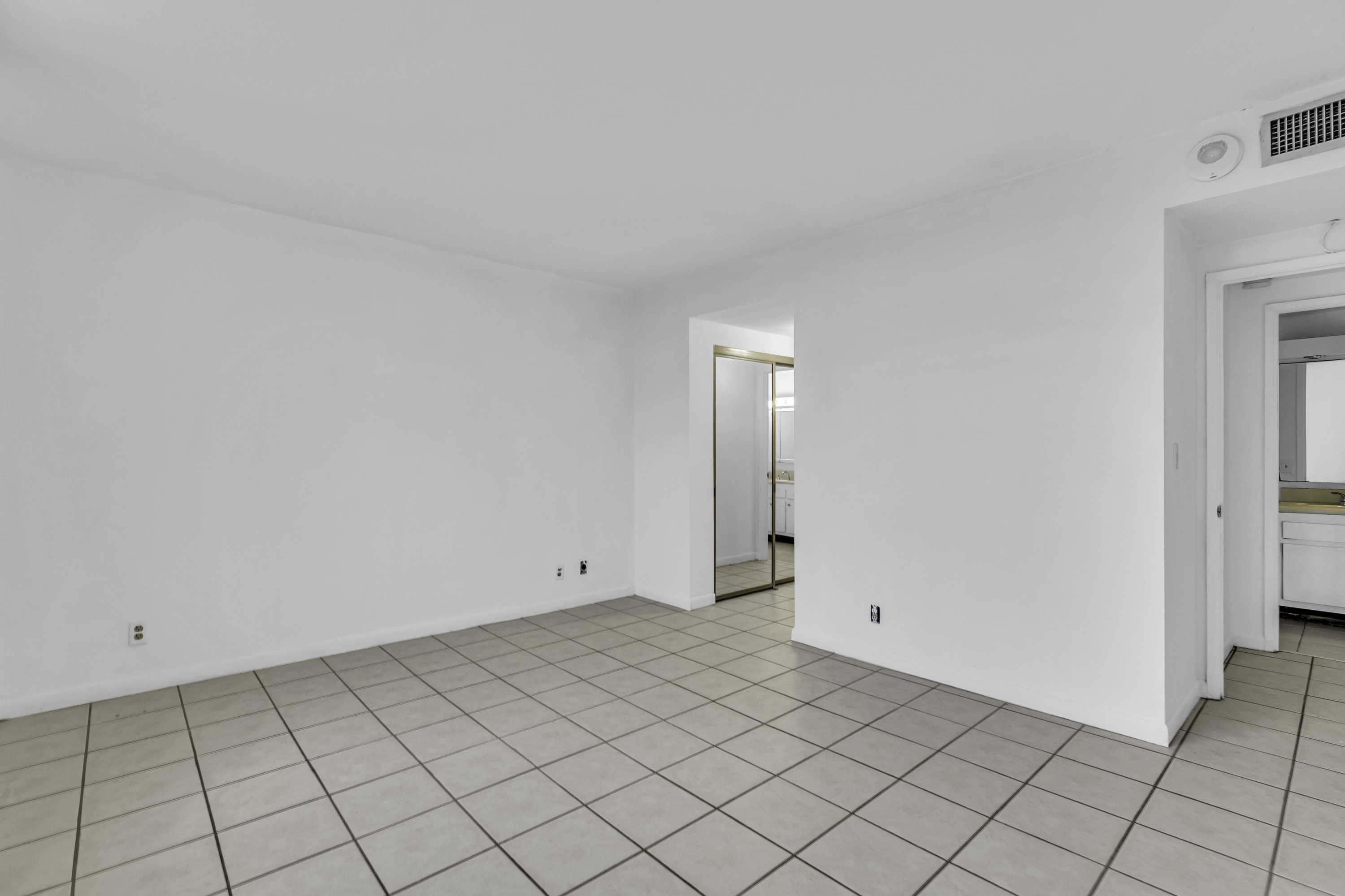 4200 Hillcrest Drive Hollywood FL 33021