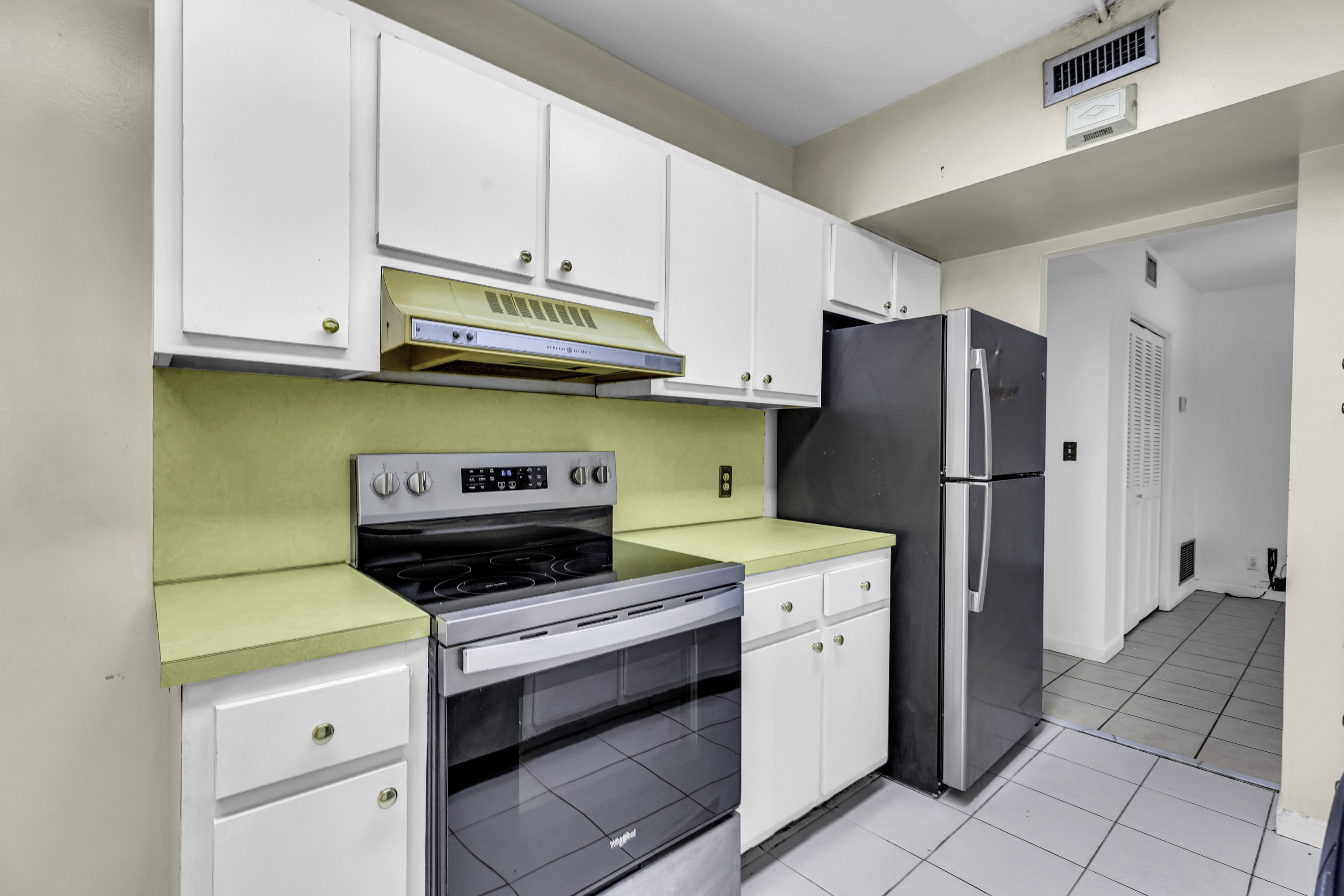 4200 Hillcrest Drive Hollywood FL 33021