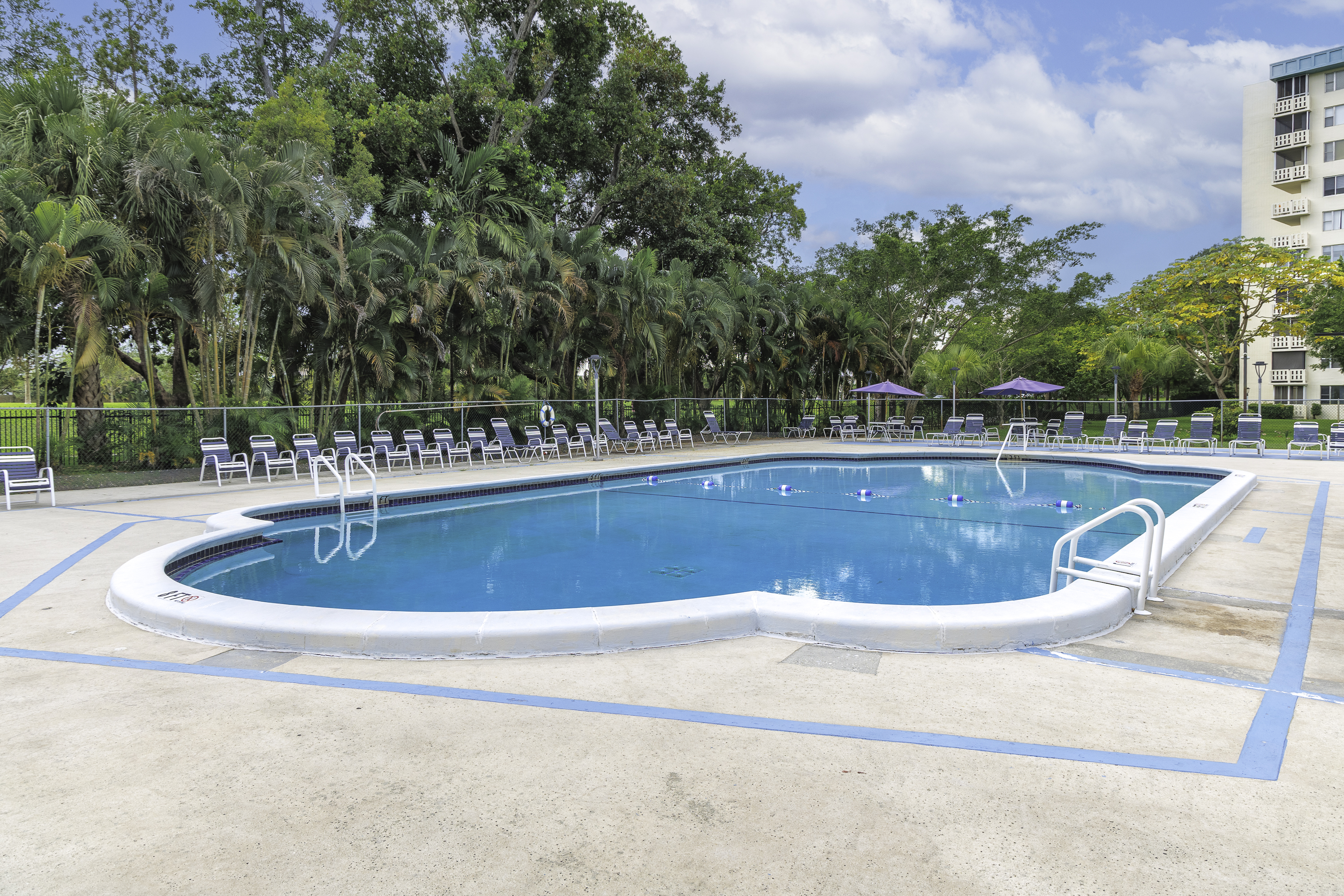 4200 Hillcrest Drive Hollywood FL 33021