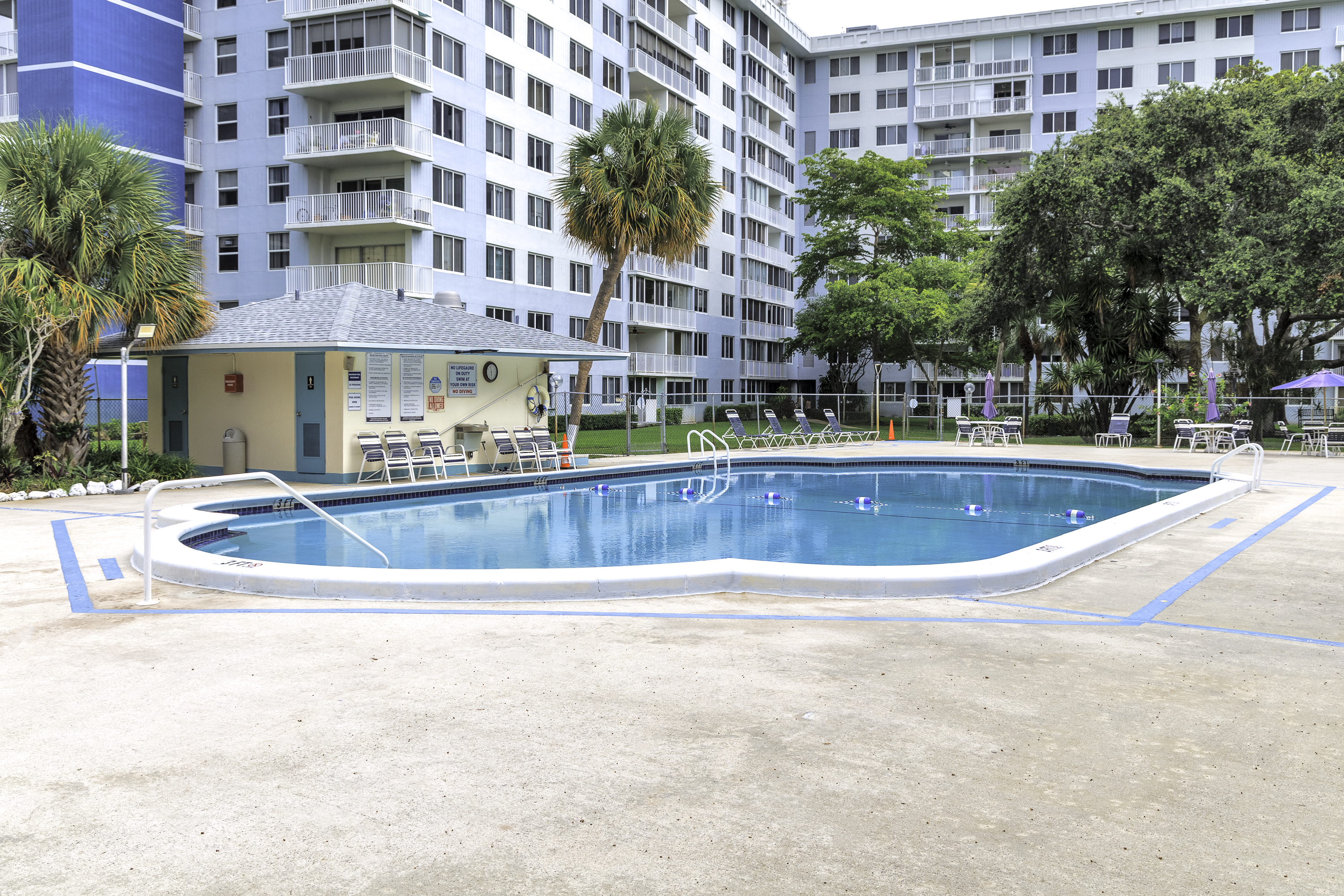 4200 Hillcrest Drive Hollywood FL 33021