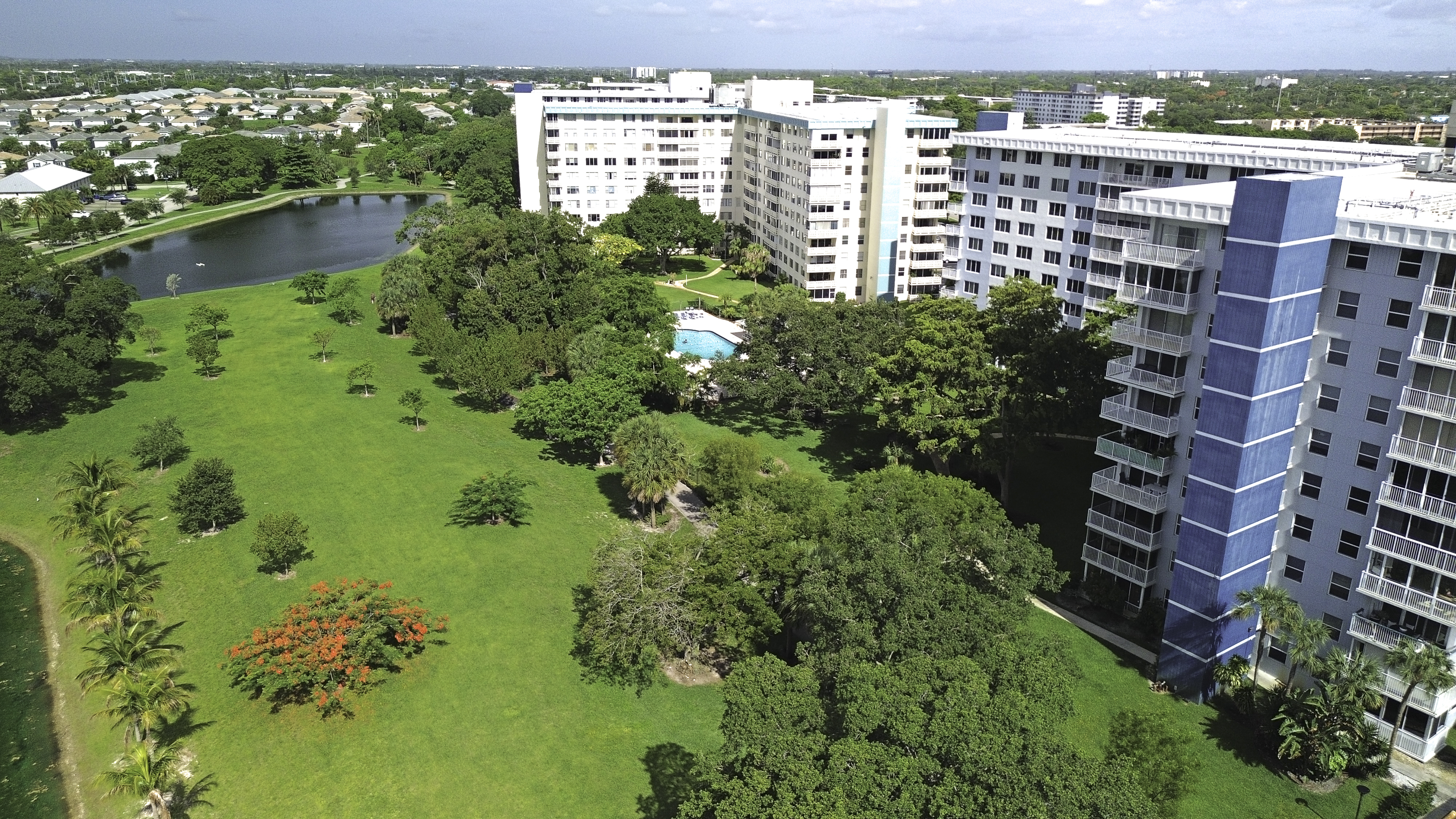 4200 Hillcrest Drive Hollywood FL 33021