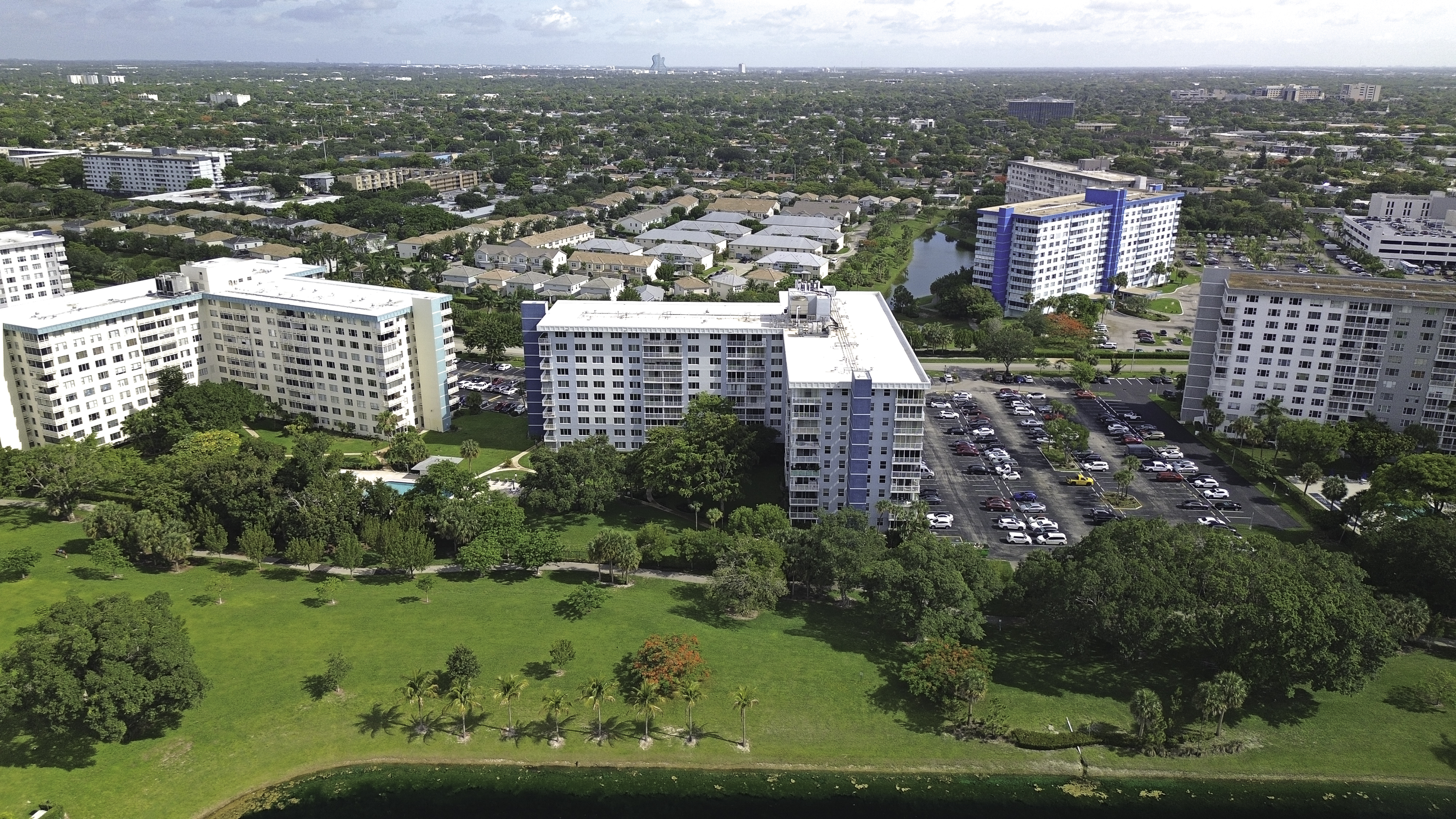 4200 Hillcrest Drive Hollywood FL 33021