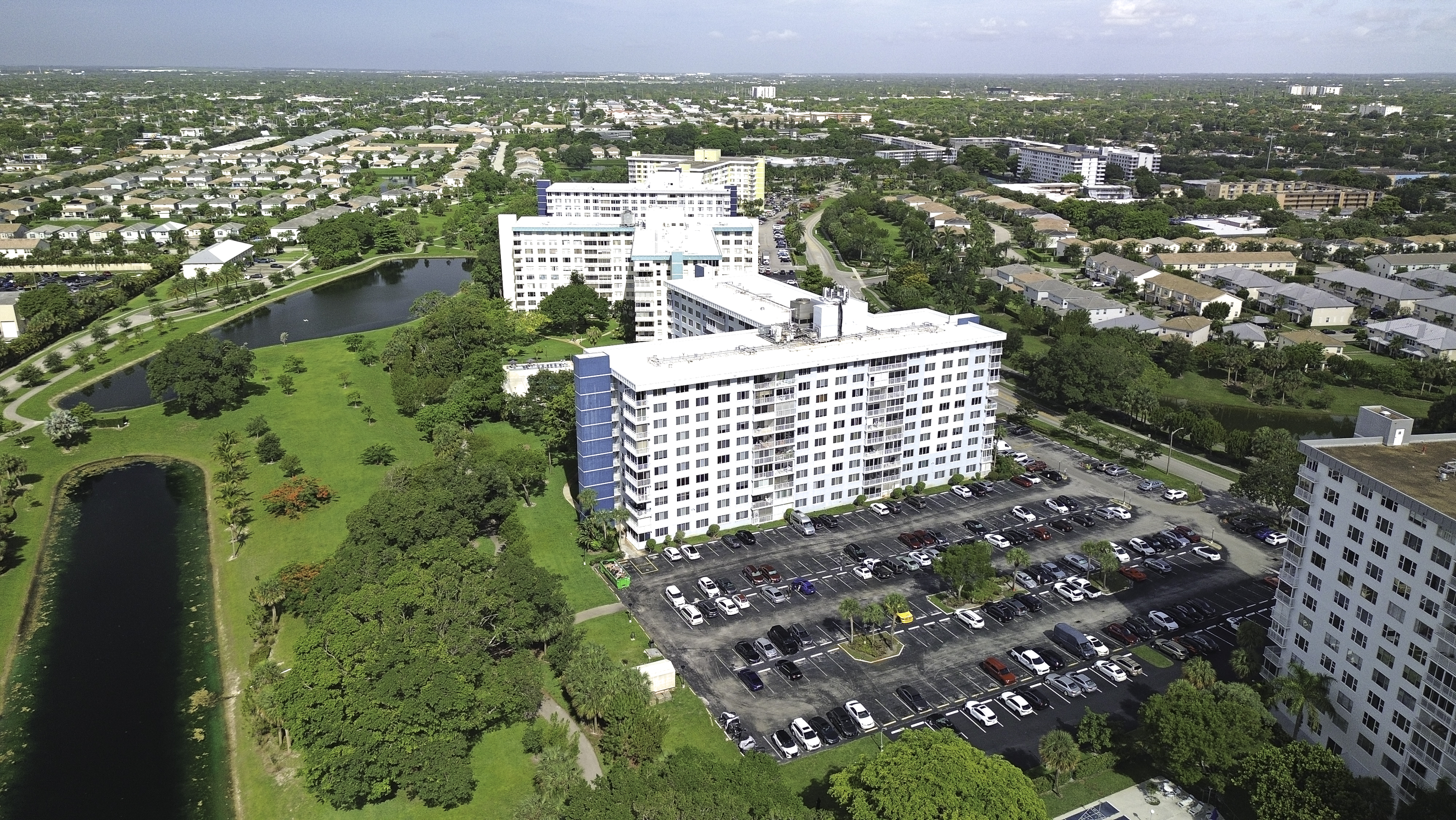 4200 Hillcrest Drive Hollywood FL 33021