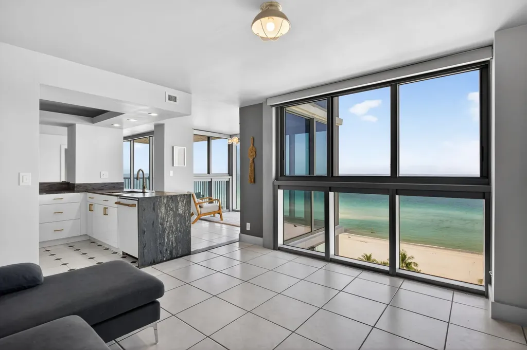 2655 Collins Avenue #1512 Miami Beach FL 33140