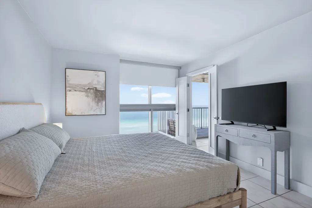 2655 Collins Avenue #1512 Miami Beach FL 33140