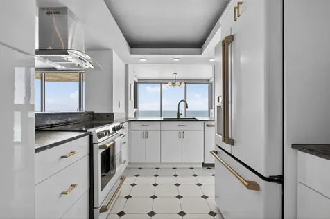 2655 Collins Avenue #1512 Miami Beach FL 33140