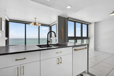 2655 Collins Avenue #1512 Miami Beach FL 33140