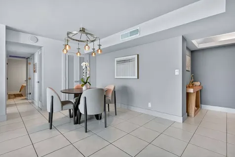 2655 Collins Avenue #1512 Miami Beach FL 33140