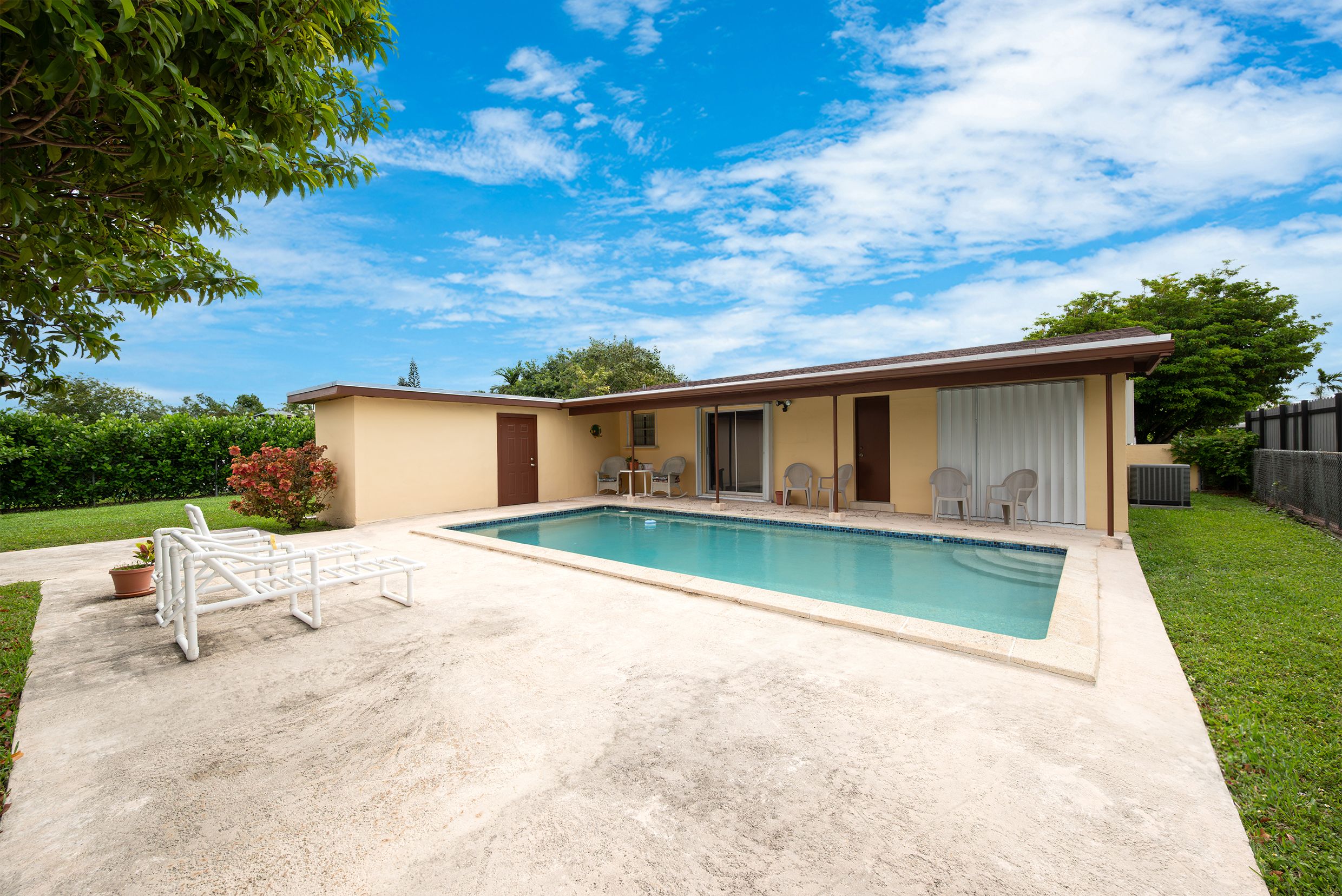 3210 SW 94th Court Miami FL 33165