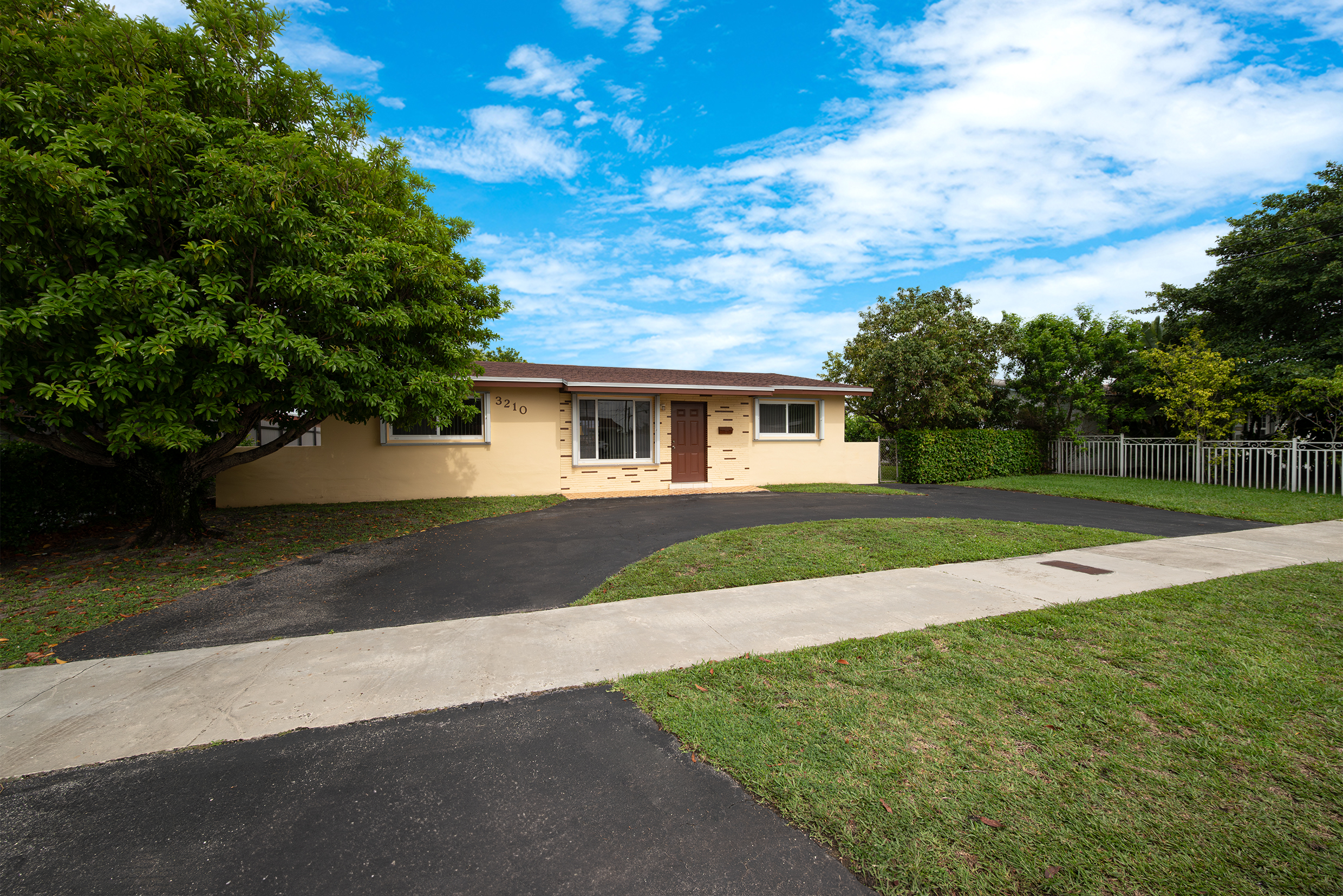 3210 SW 94th Court Miami FL 33165