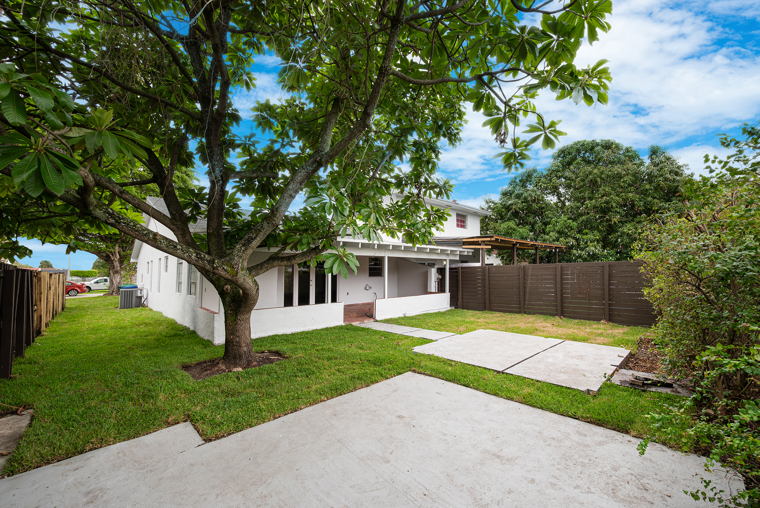 23 NW 109th Avenue Miami FL 33172