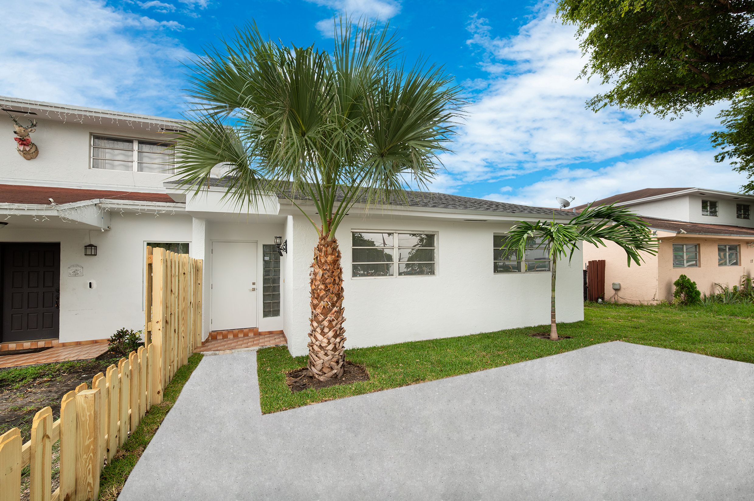 23 NW 109th Avenue Miami FL 33172
