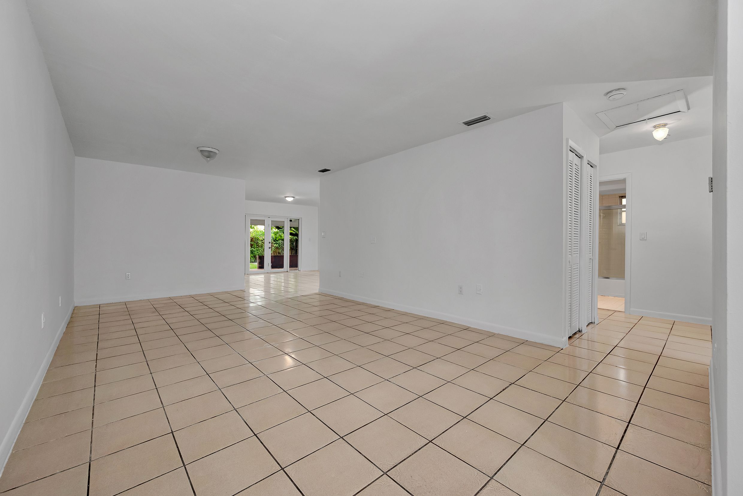 23 NW 109th Avenue Miami FL 33172