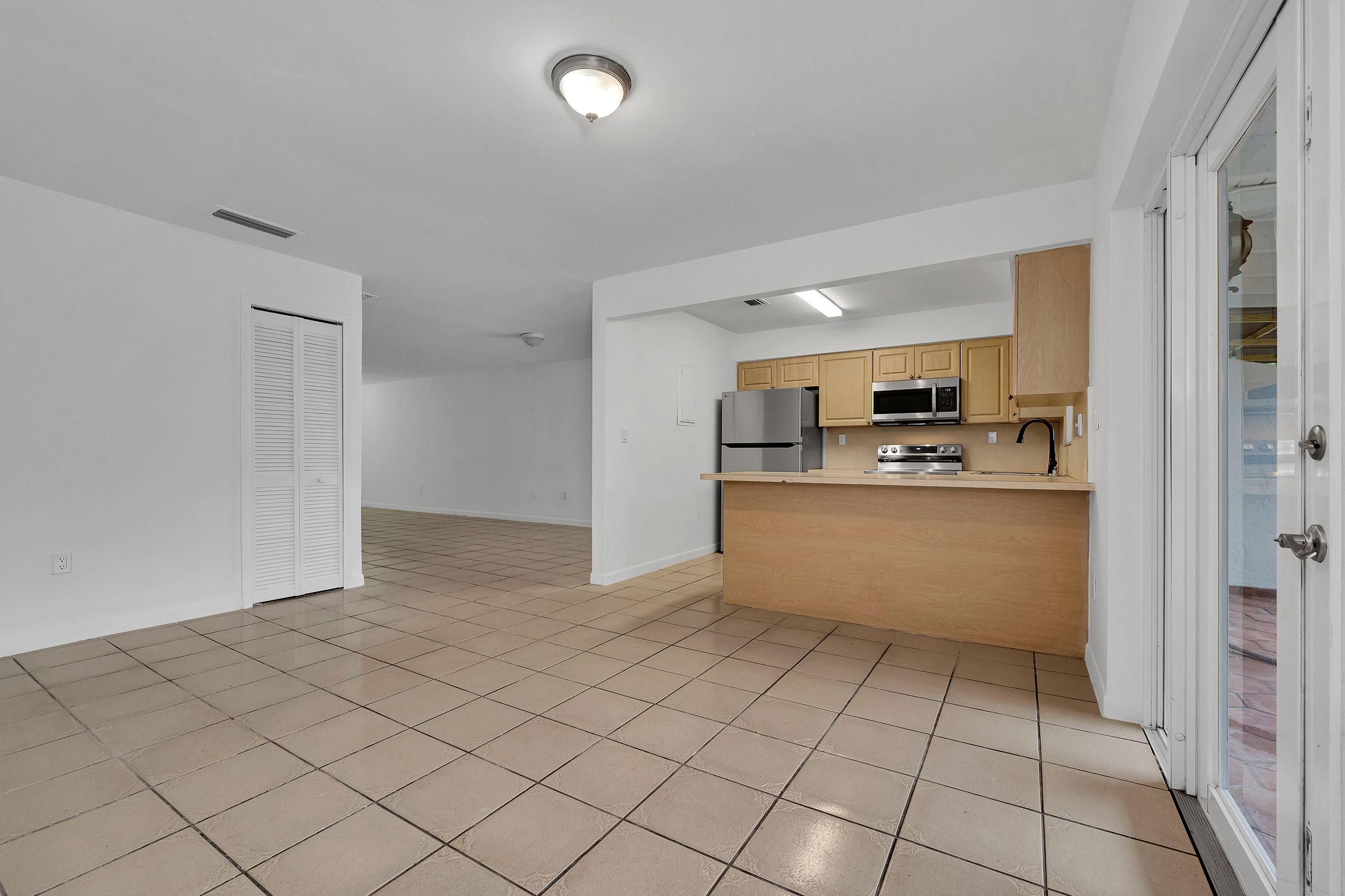 23 NW 109th Avenue Miami FL 33172