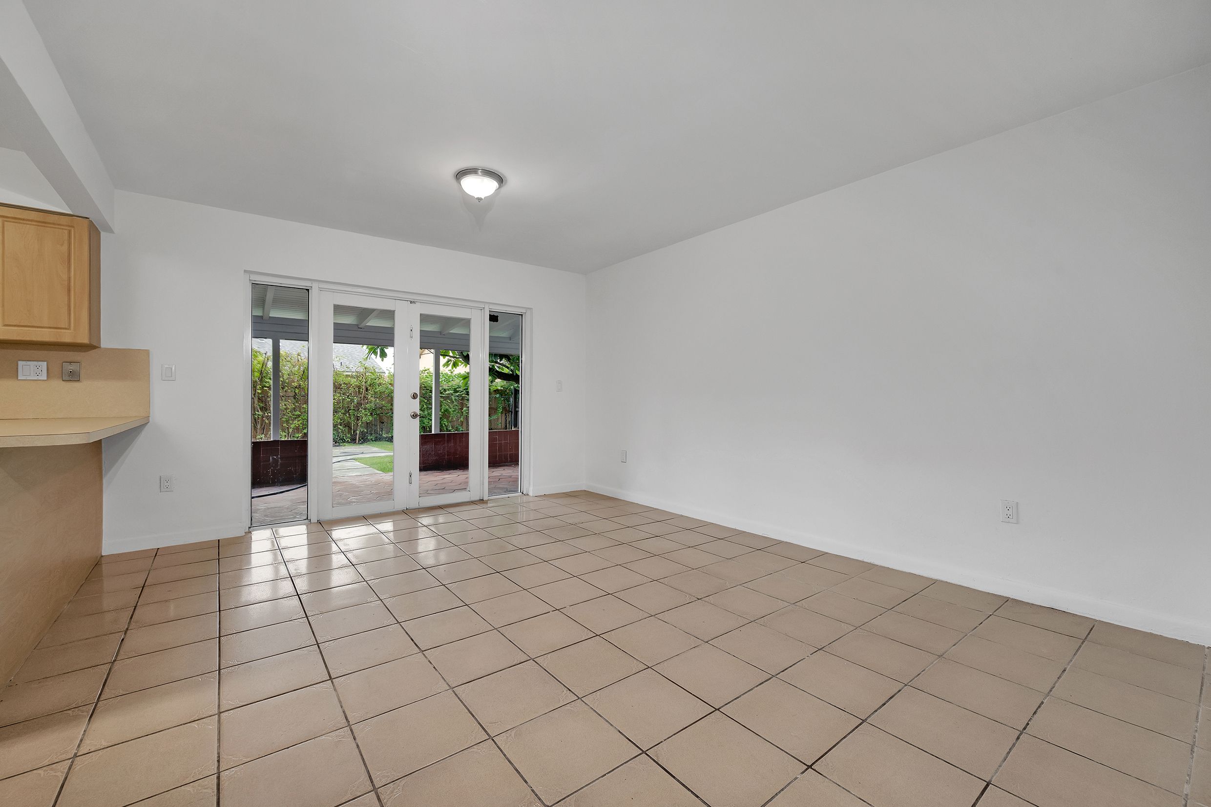 23 NW 109th Avenue Miami FL 33172