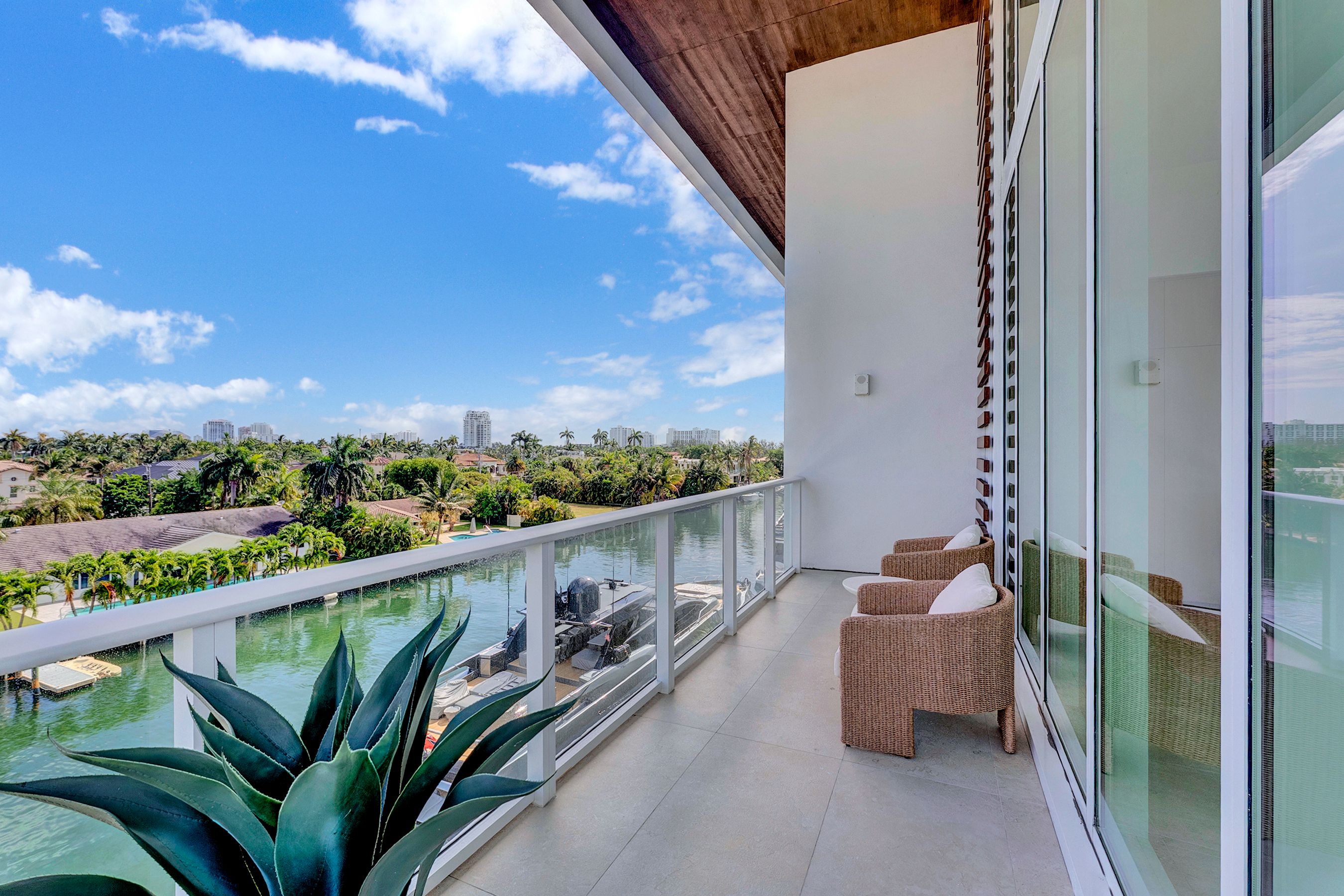 2321 SE 17th Street Fort Lauderdale FL 33316
