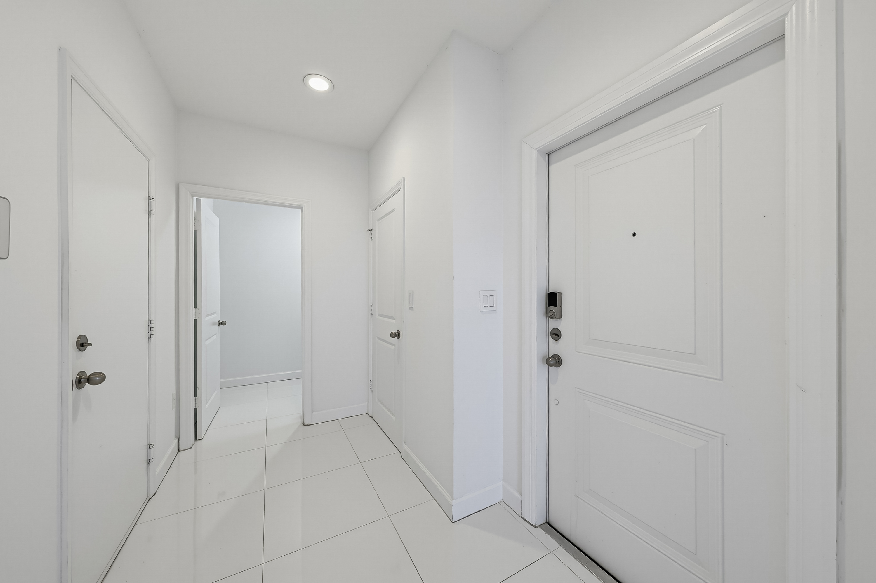 476 NE 194th Terrace Miami FL 33179