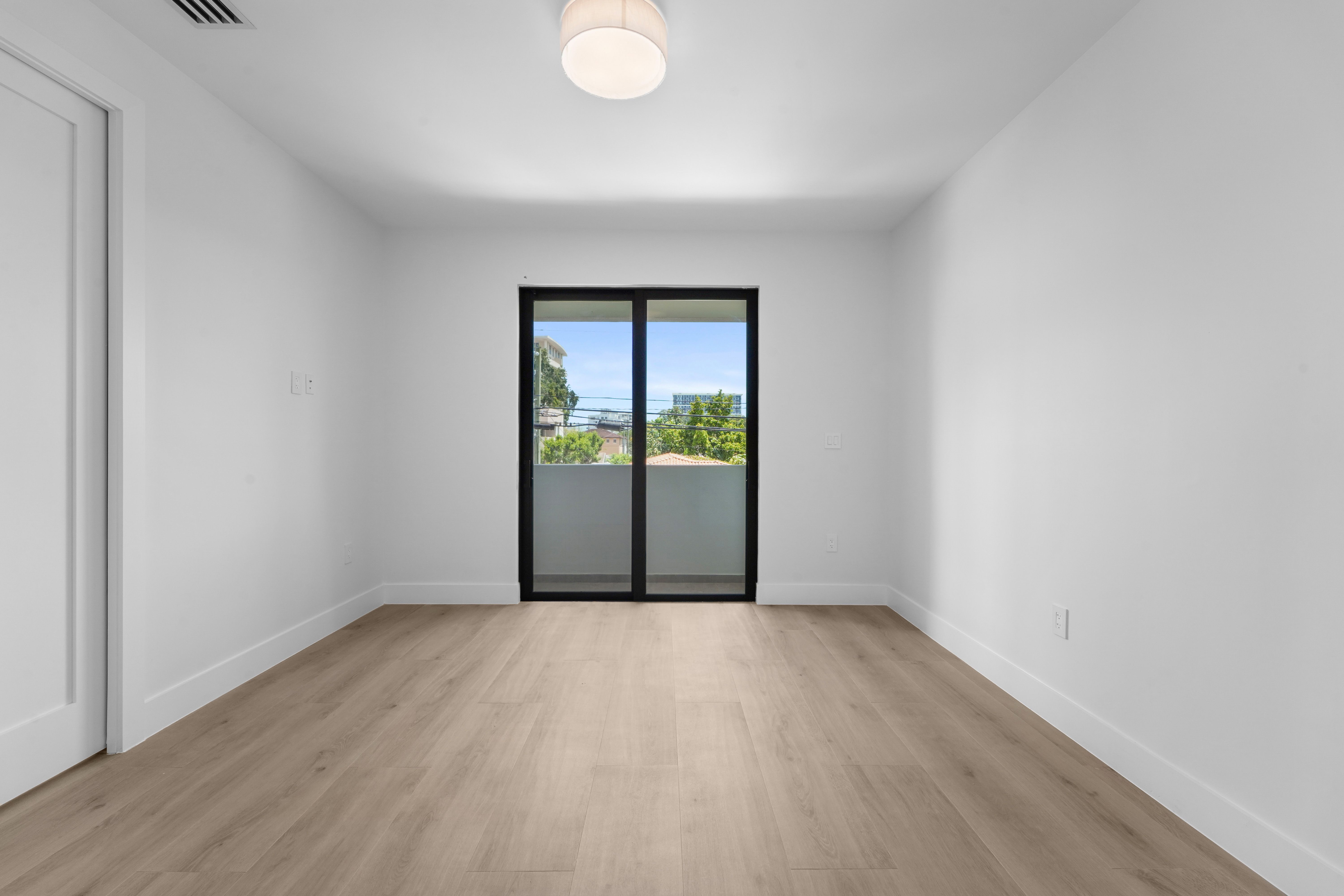 2735 SW 23rd Terrace Miami FL 33145
