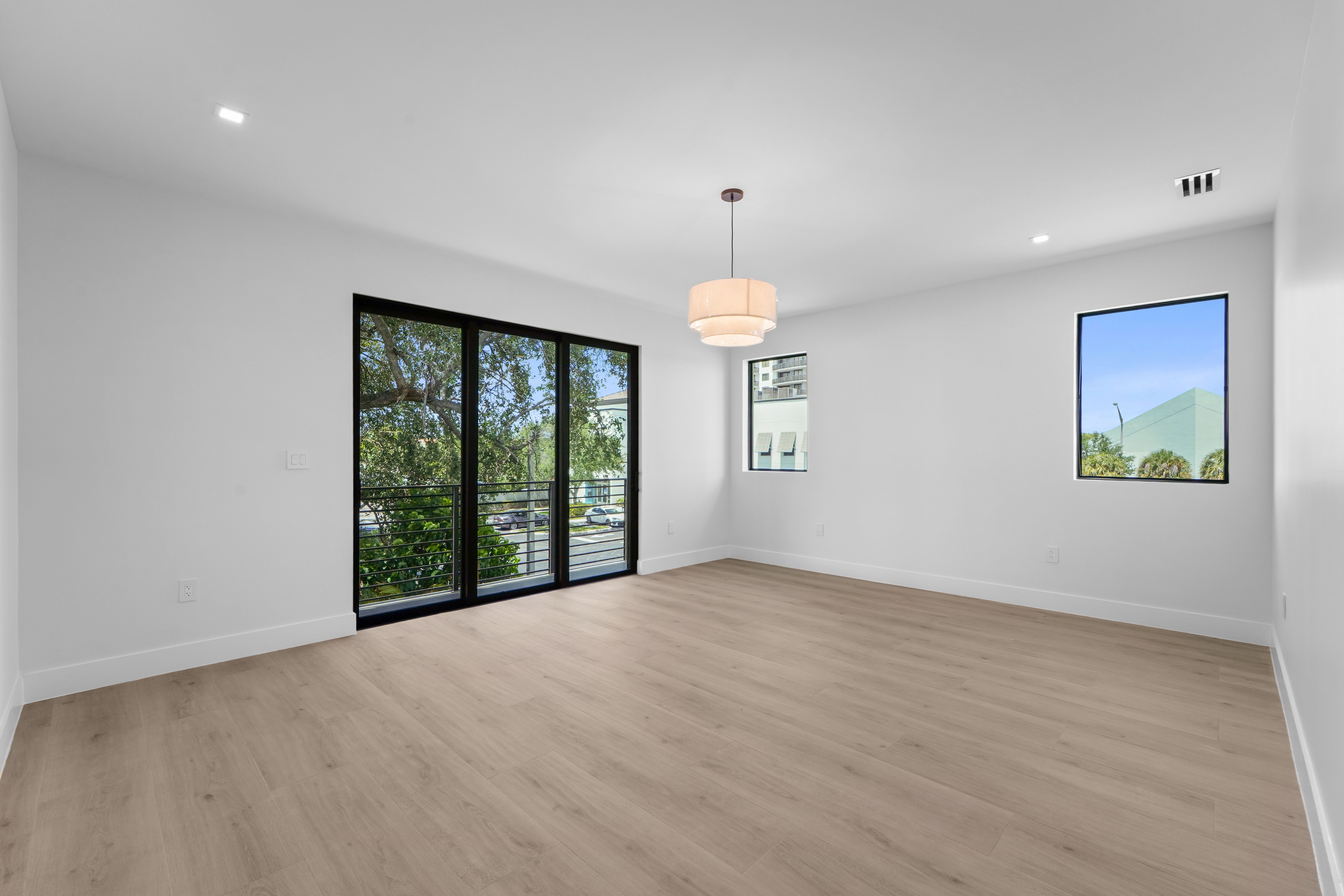 2735 SW 23rd Terrace Miami FL 33145