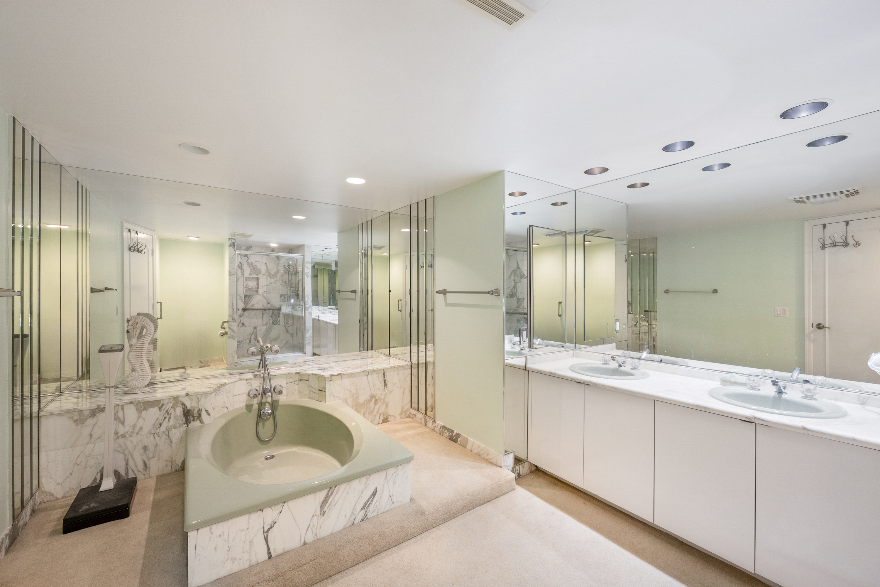 2200 S Ocean Lane Fort Lauderdale FL 33316