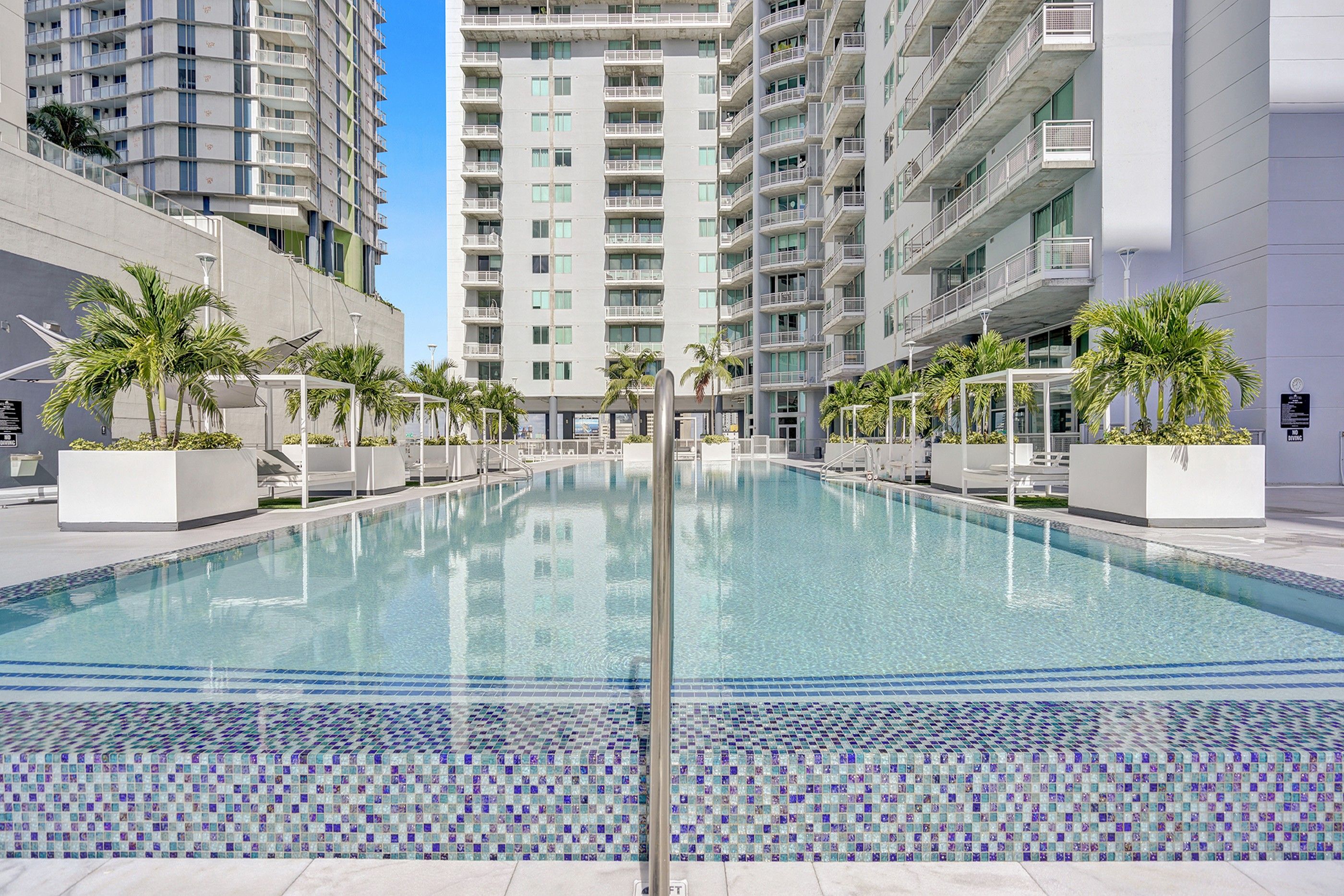 690 SW 1st Court Miami FL 33130