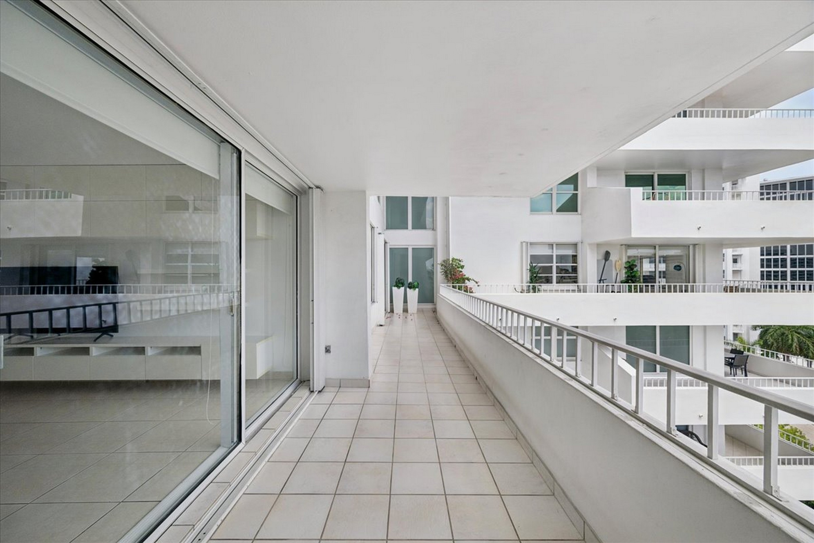 199 Ocean Lane Drive Key Biscayne FL 33149