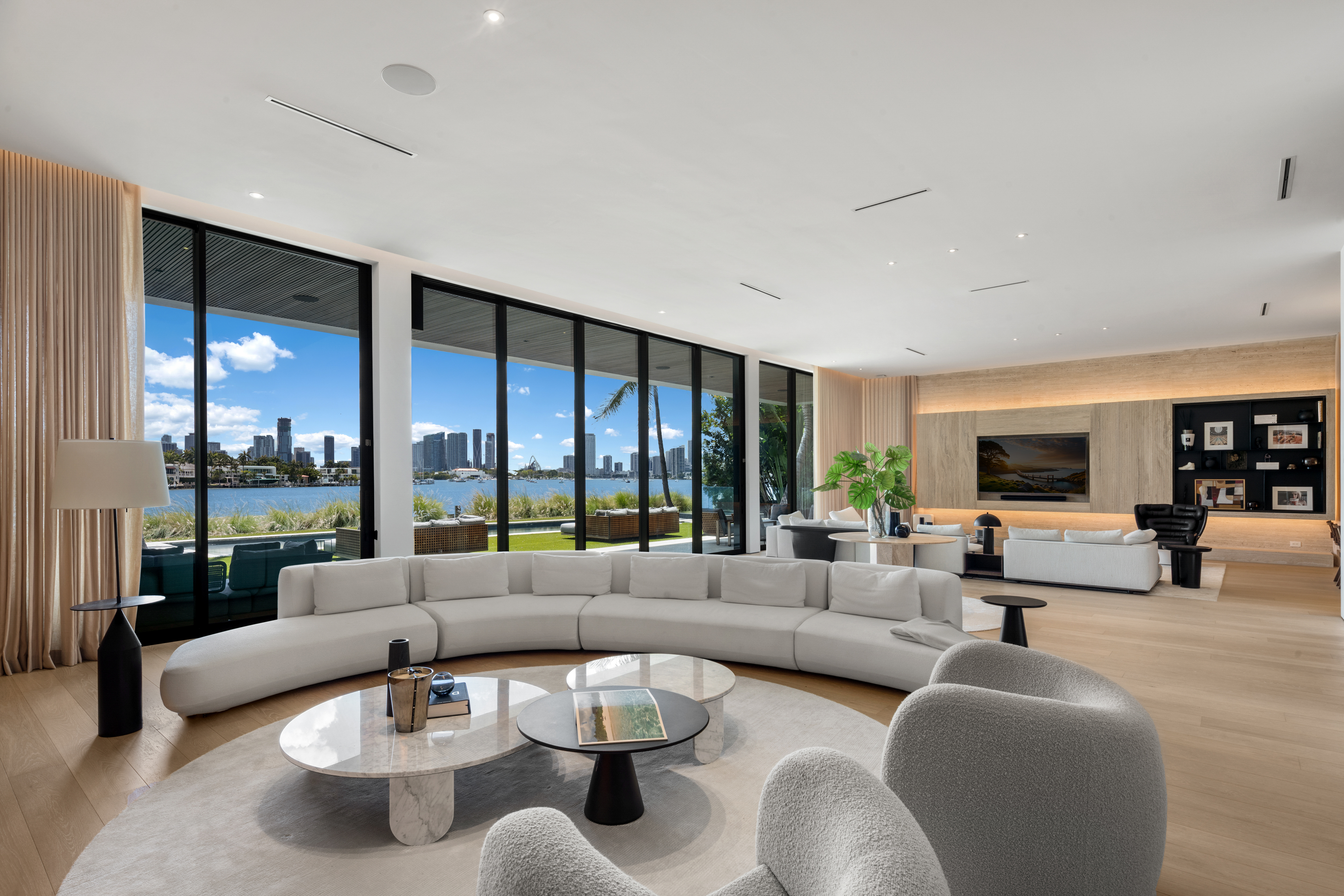28 W Dilido Drive Miami Beach FL 33139