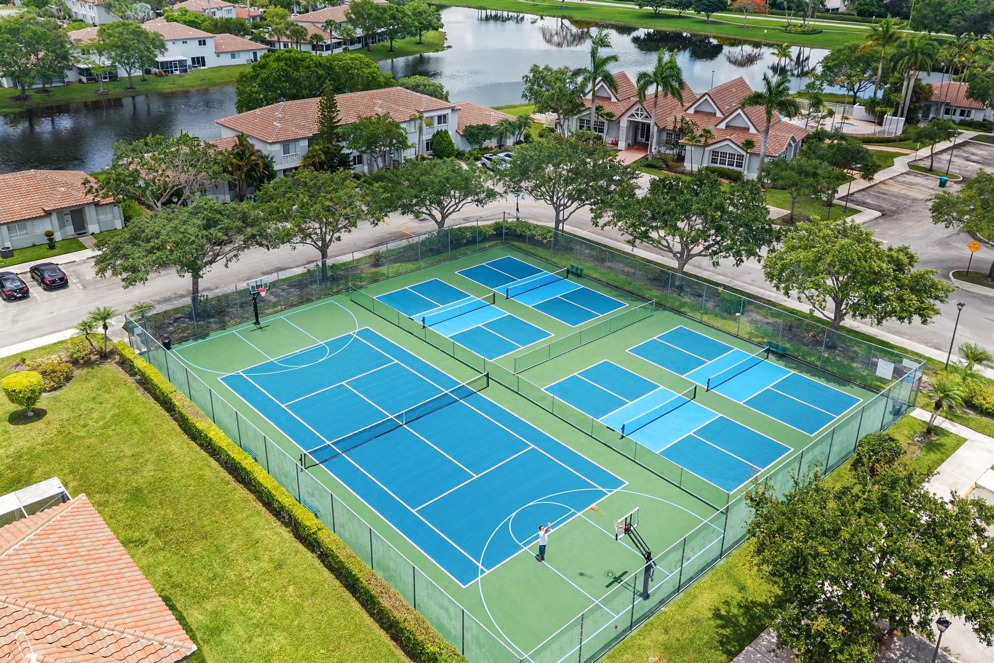 749 NW 208th Way Pembroke Pines FL 33029