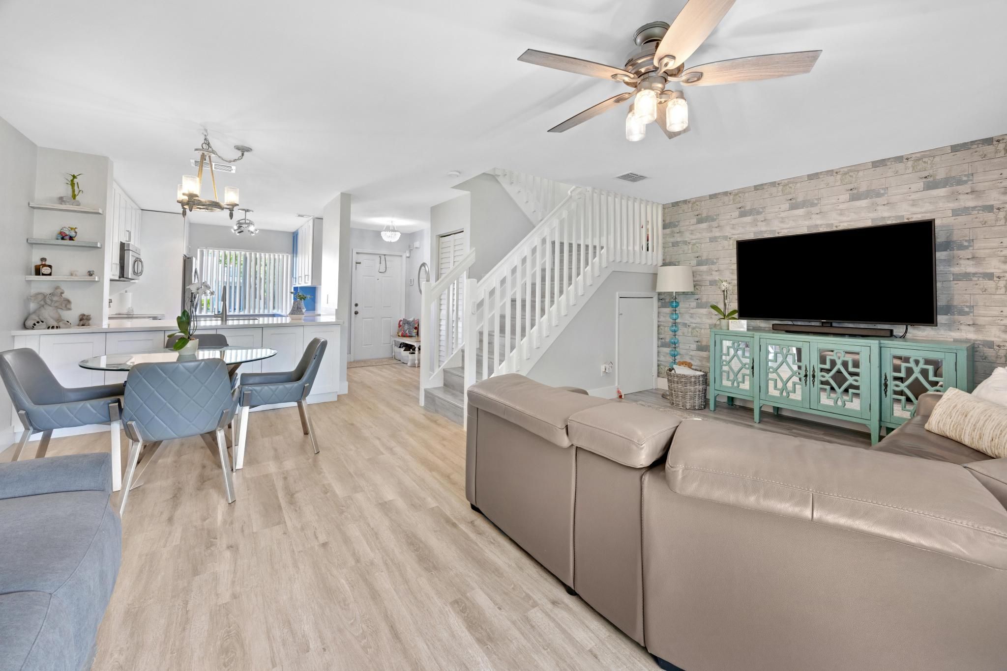 749 NW 208th Way Pembroke Pines FL 33029