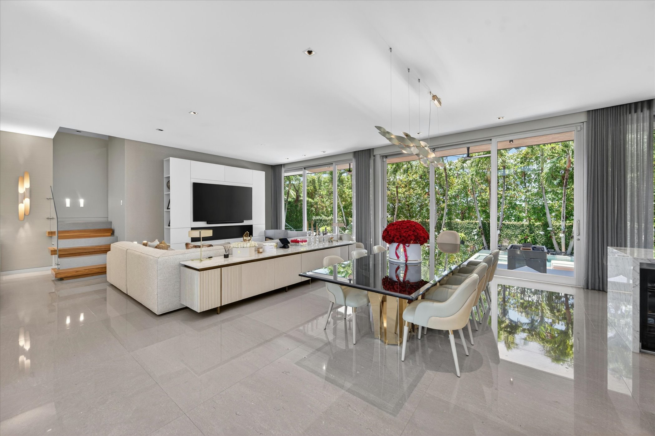 625 Curtiswood Drive Key Biscayne FL 33149