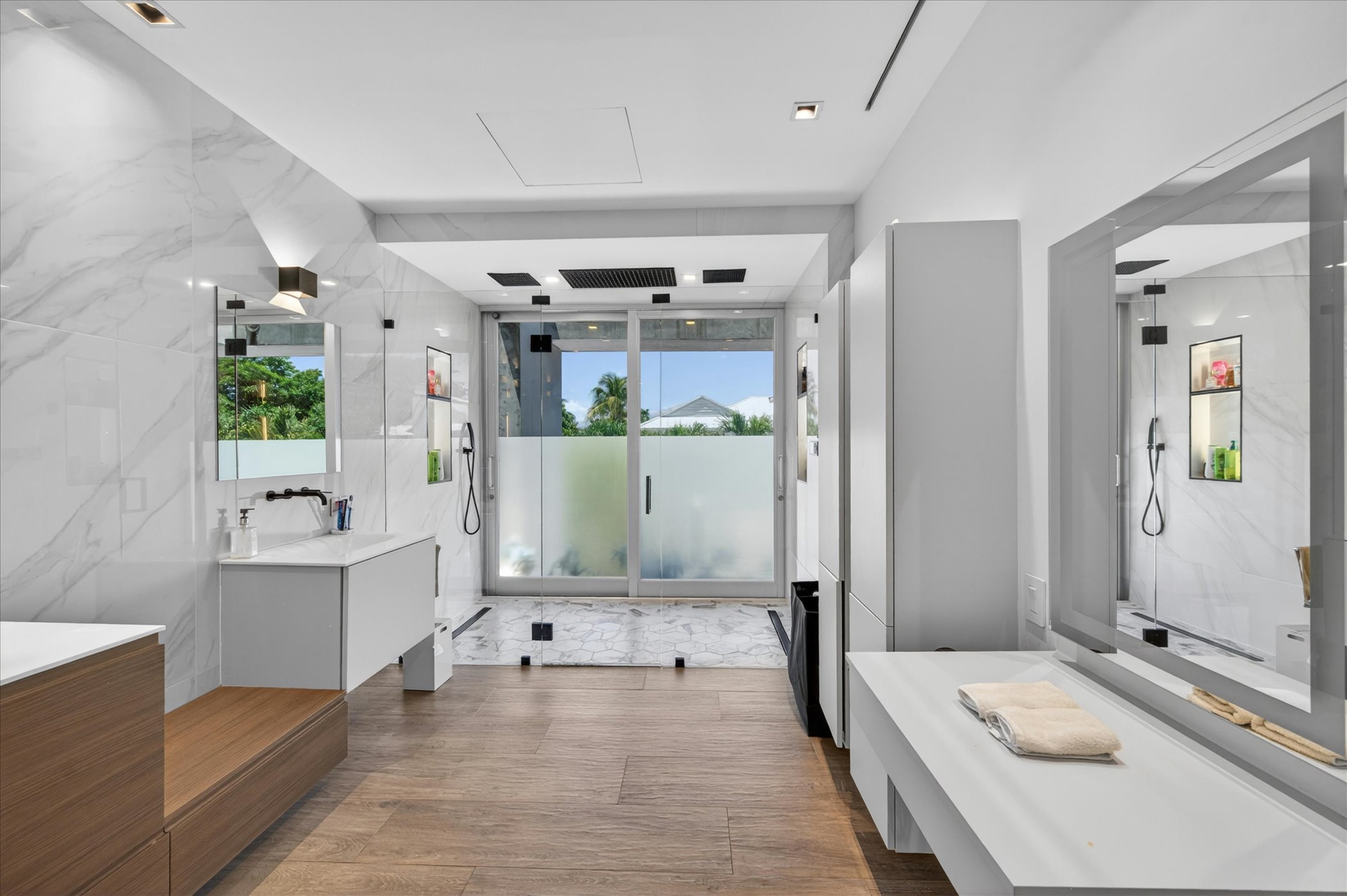 625 Curtiswood Drive Key Biscayne FL 33149