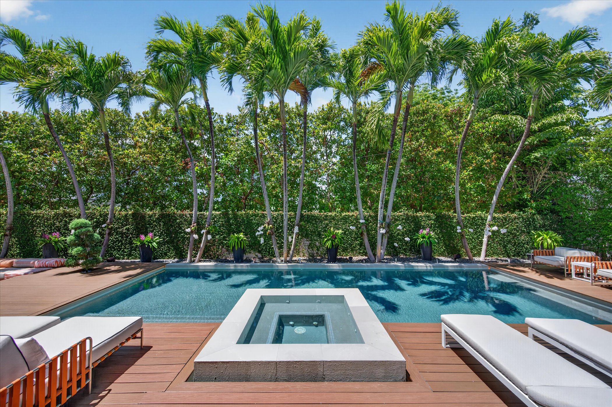 625 Curtiswood Drive Key Biscayne FL 33149
