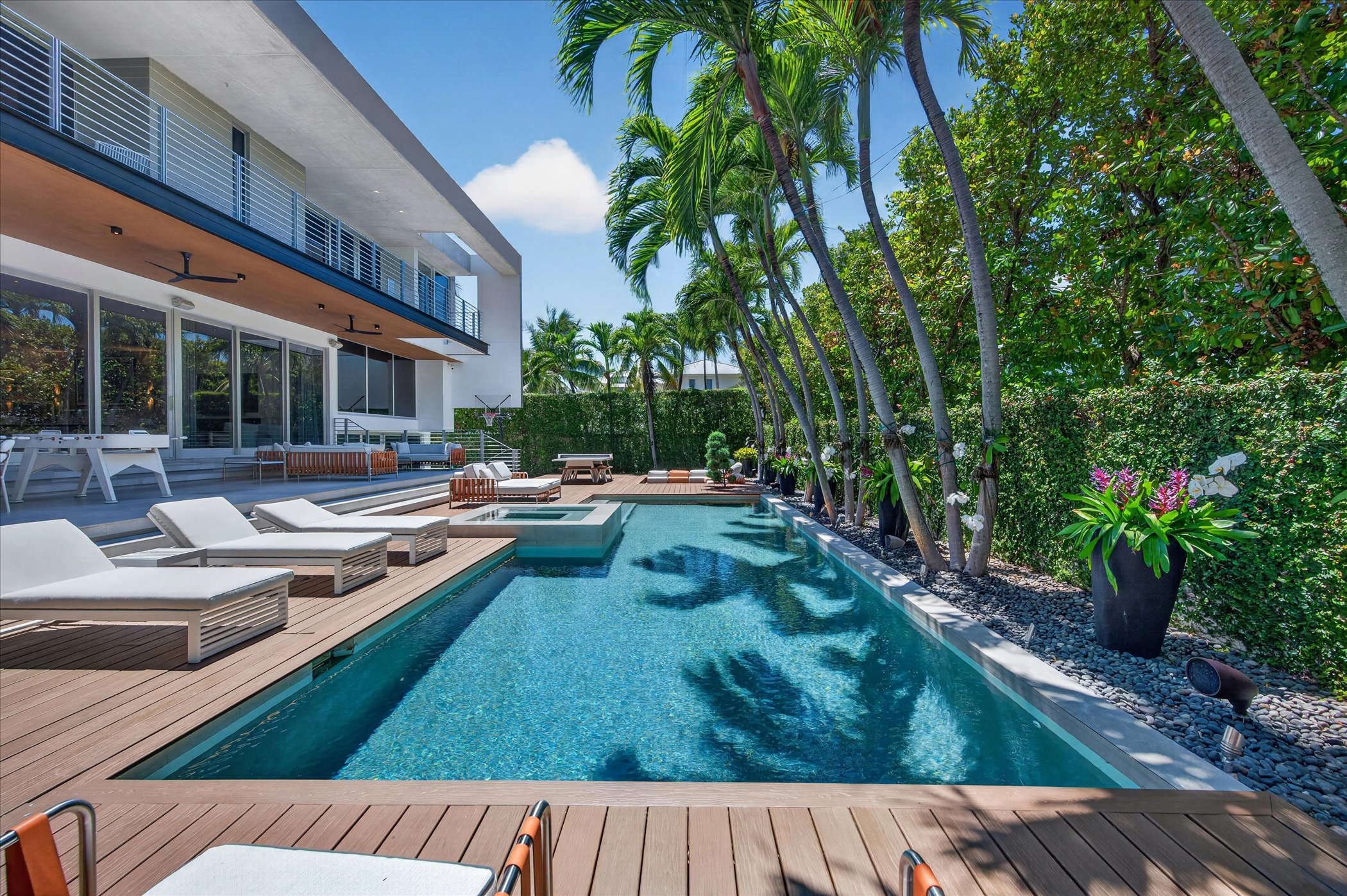 625 Curtiswood Drive Key Biscayne FL 33149