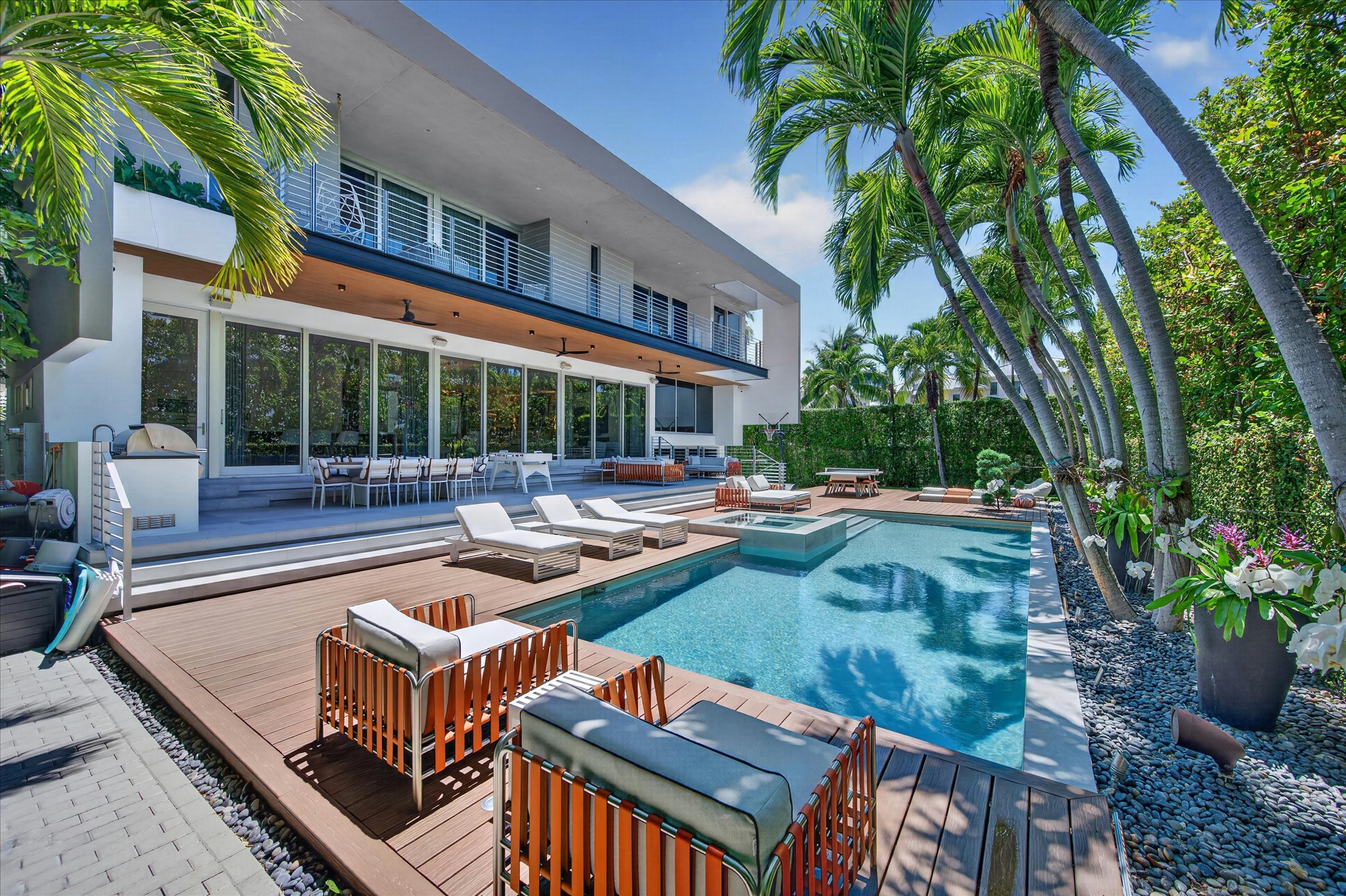 625 Curtiswood Drive Key Biscayne FL 33149