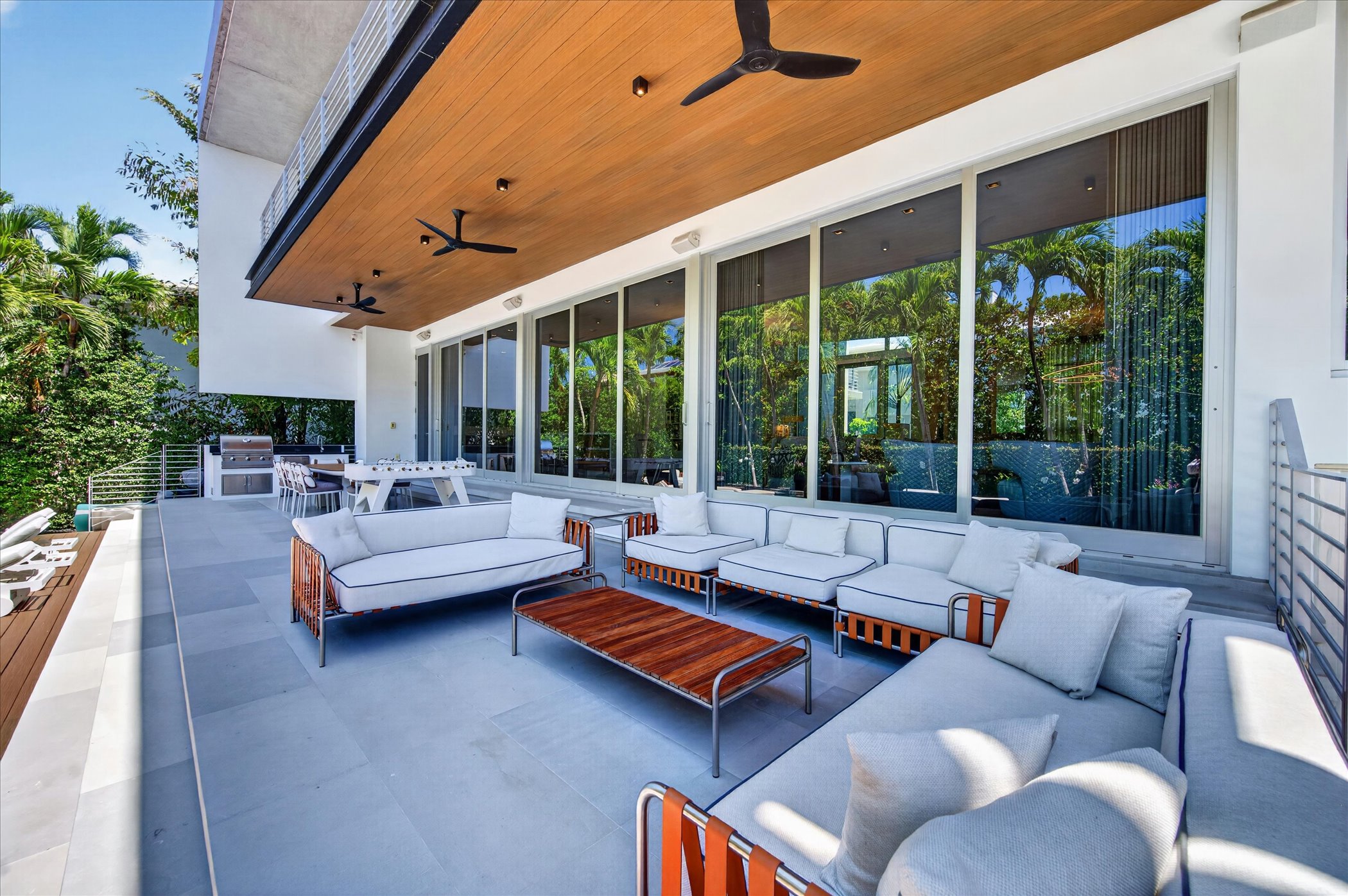 625 Curtiswood Drive Key Biscayne FL 33149