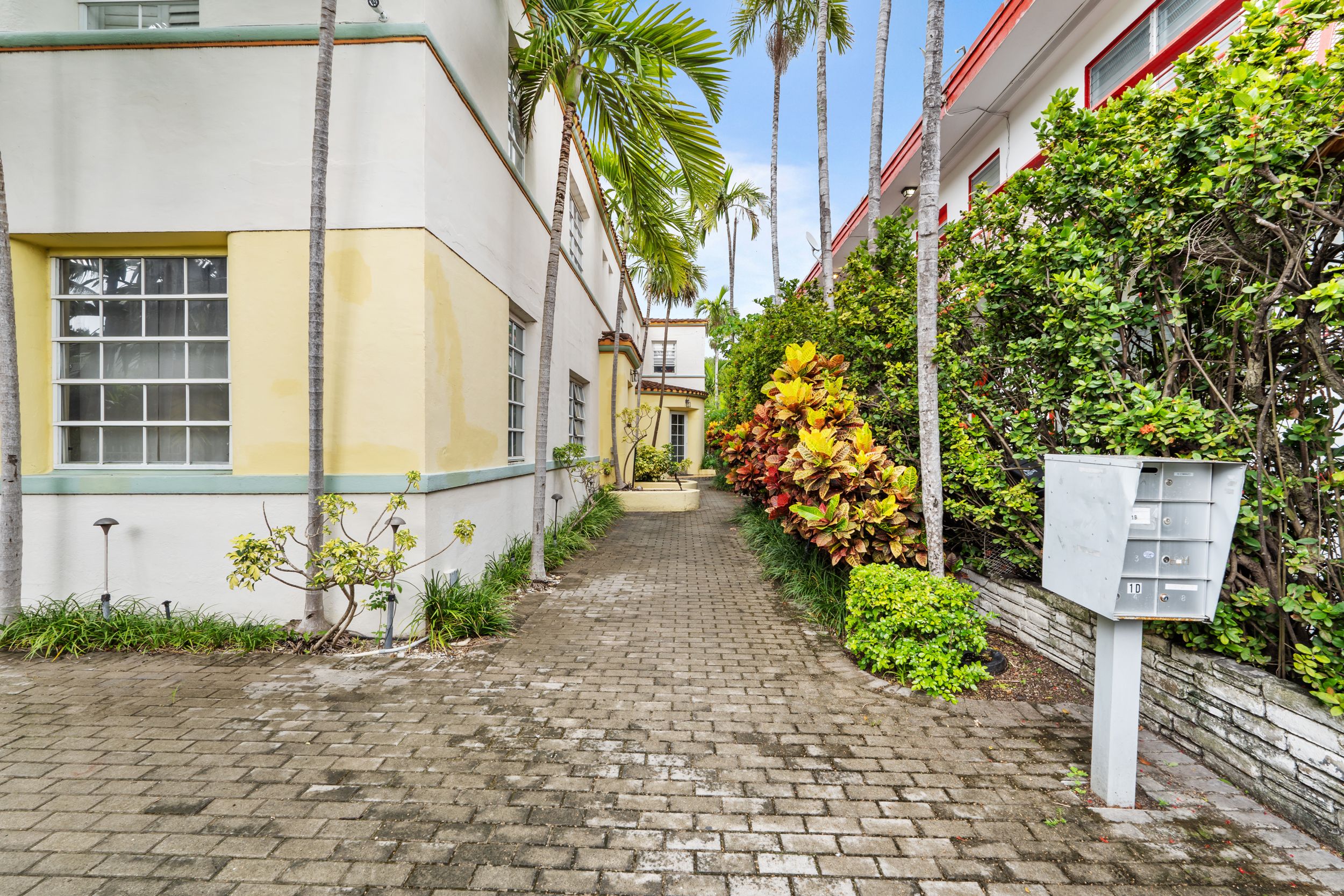 1605 Euclid Avenue Miami Beach FL 33139