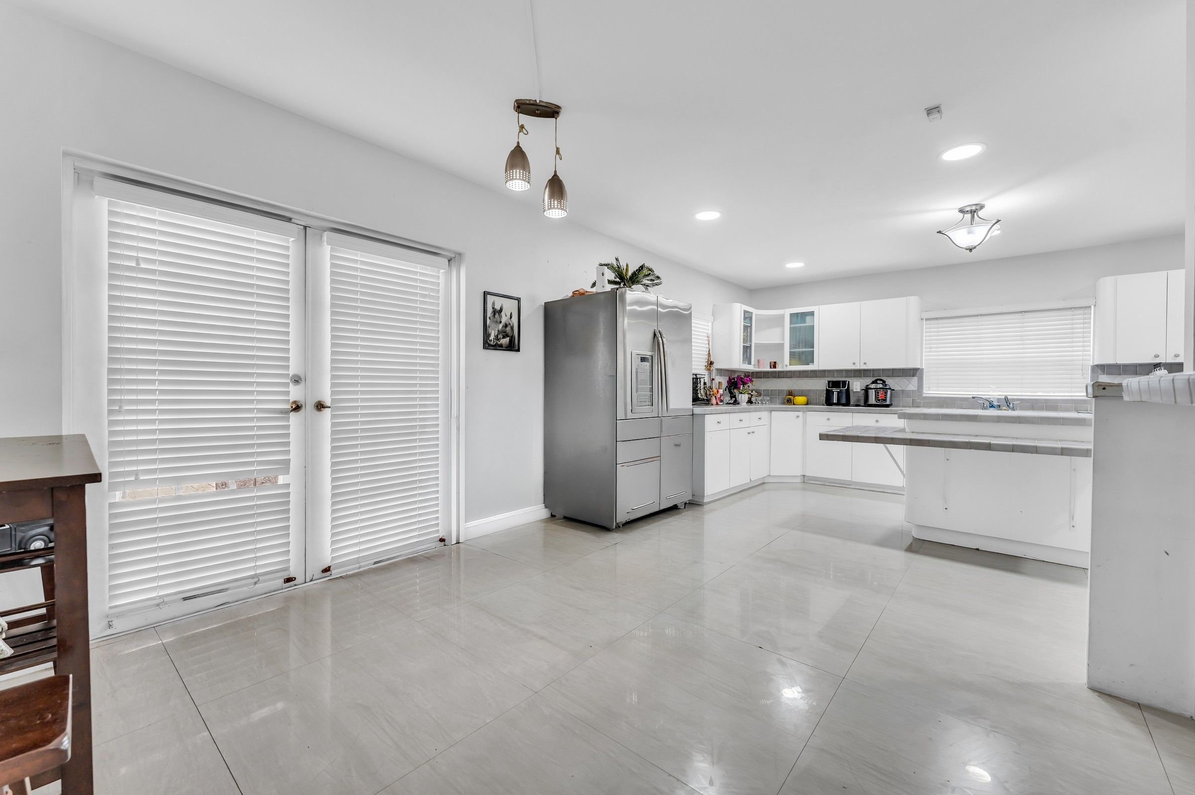 6284 SW 26th Street Miami FL 33155