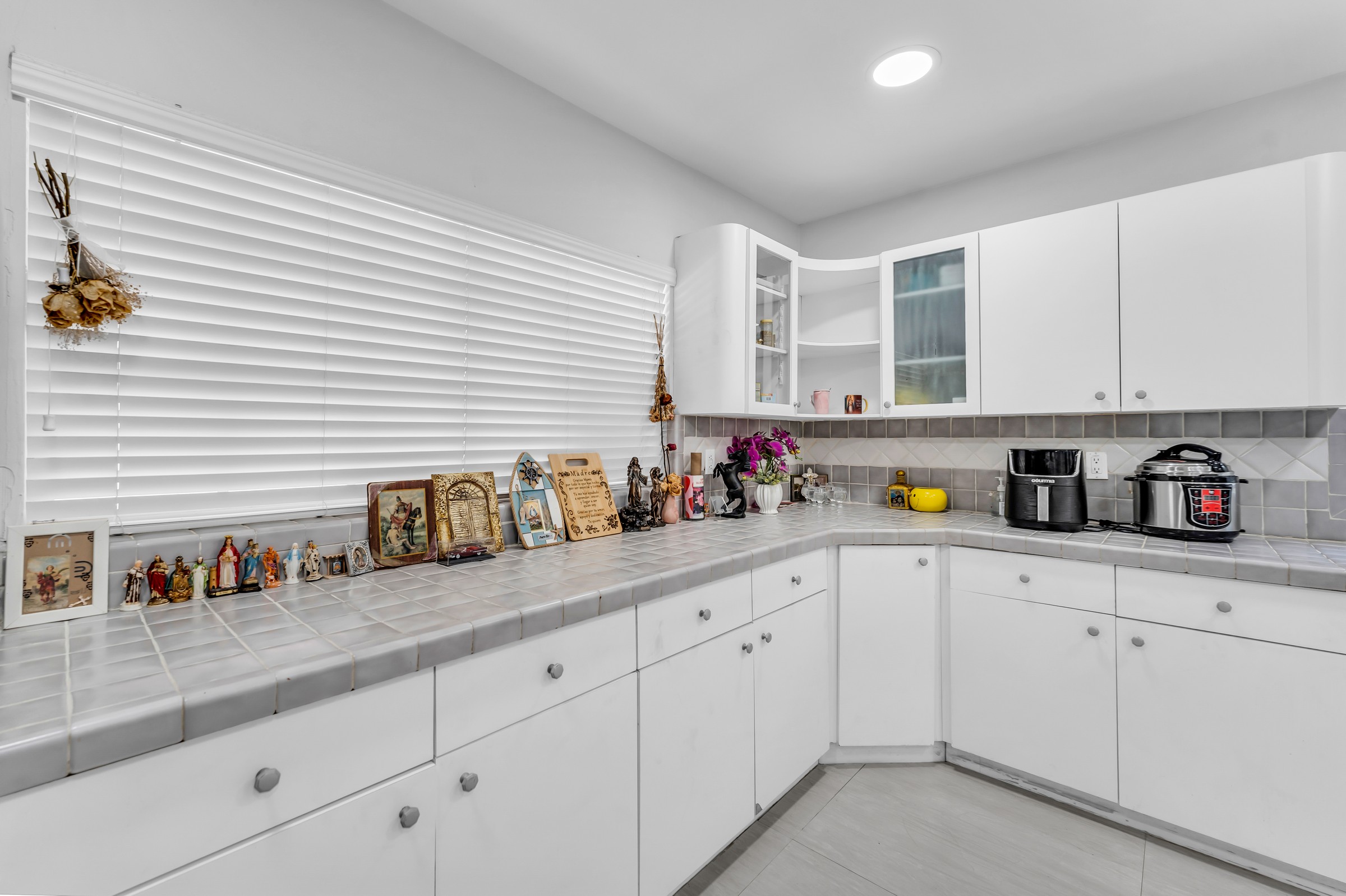 6284 SW 26th Street Miami FL 33155