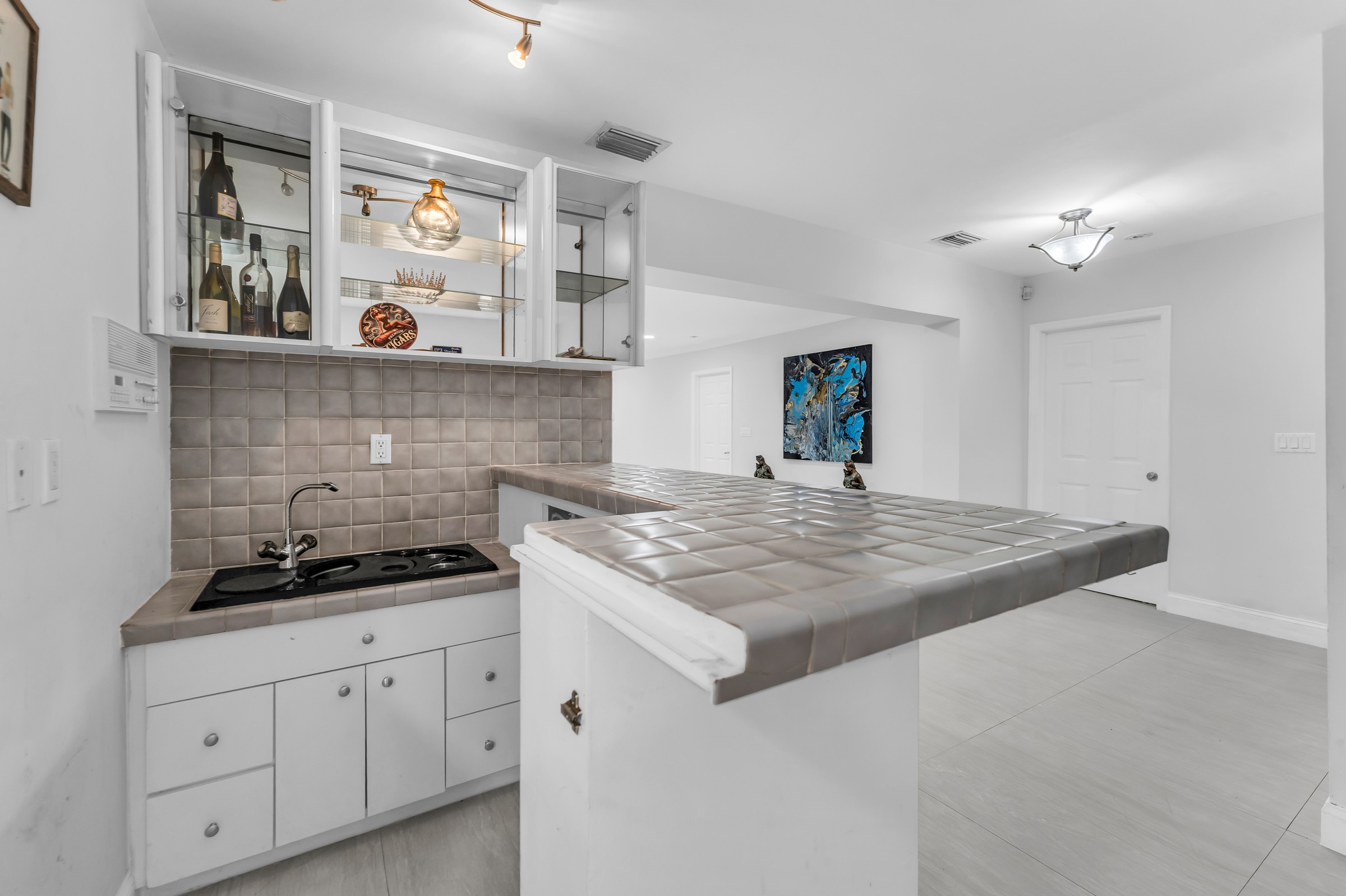 6284 SW 26th Street Miami FL 33155