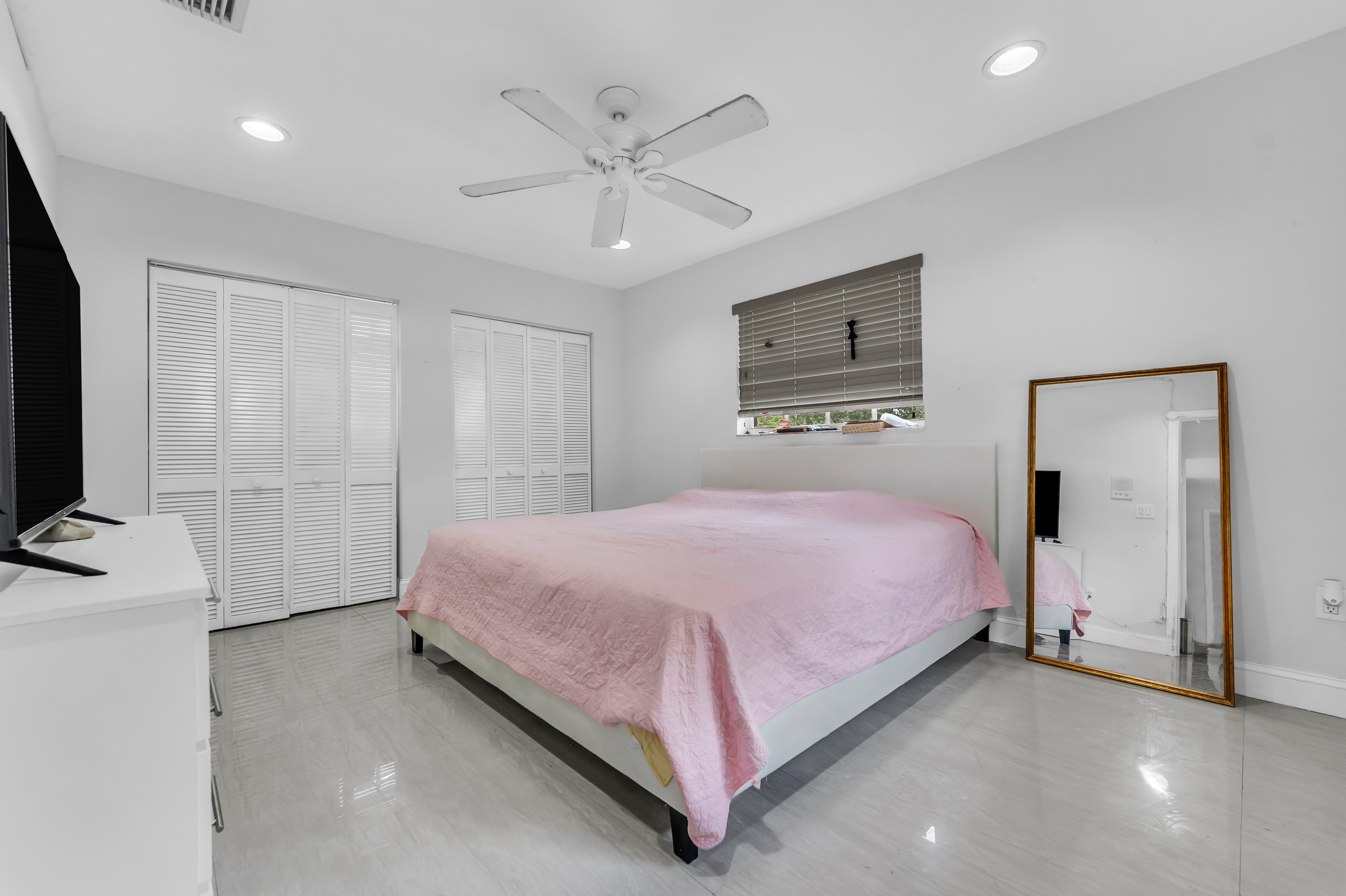 6284 SW 26th Street Miami FL 33155
