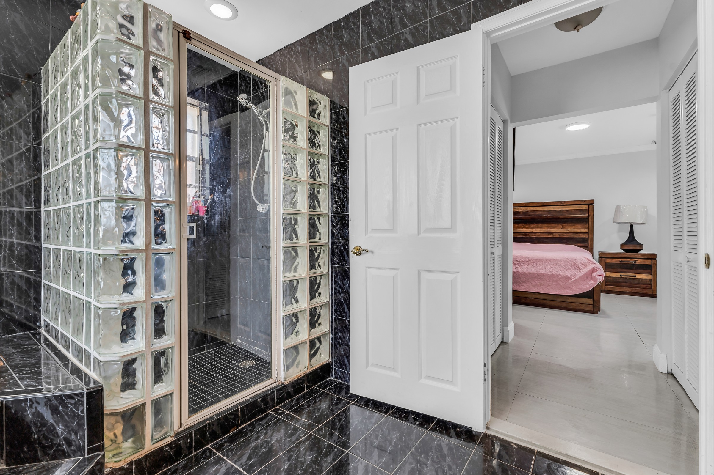 6284 SW 26th Street Miami FL 33155