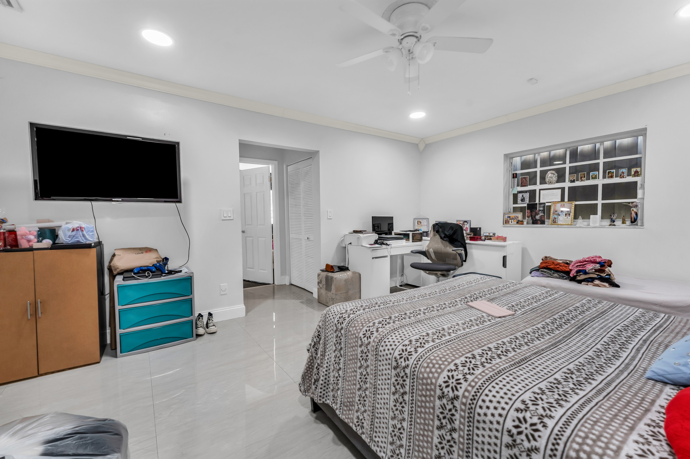 6284 SW 26th Street Miami FL 33155