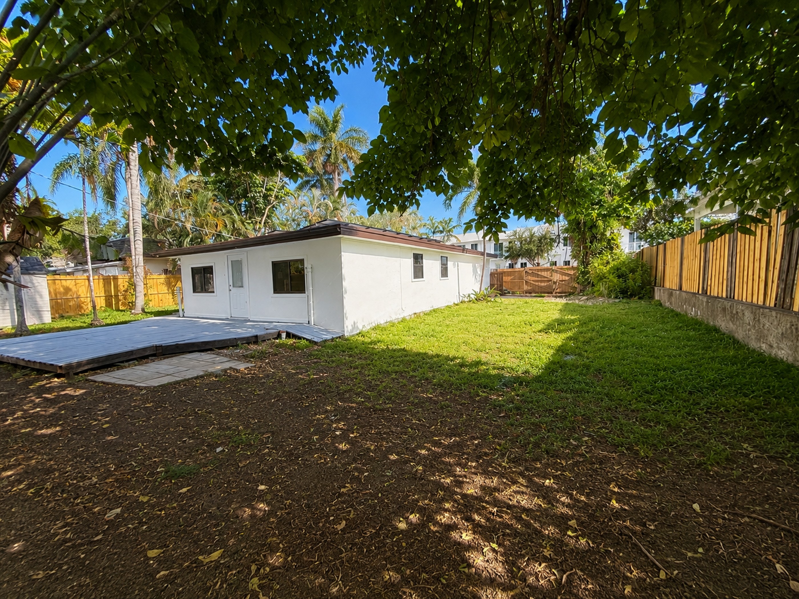 2627 NE 213th Street Miami FL 33180