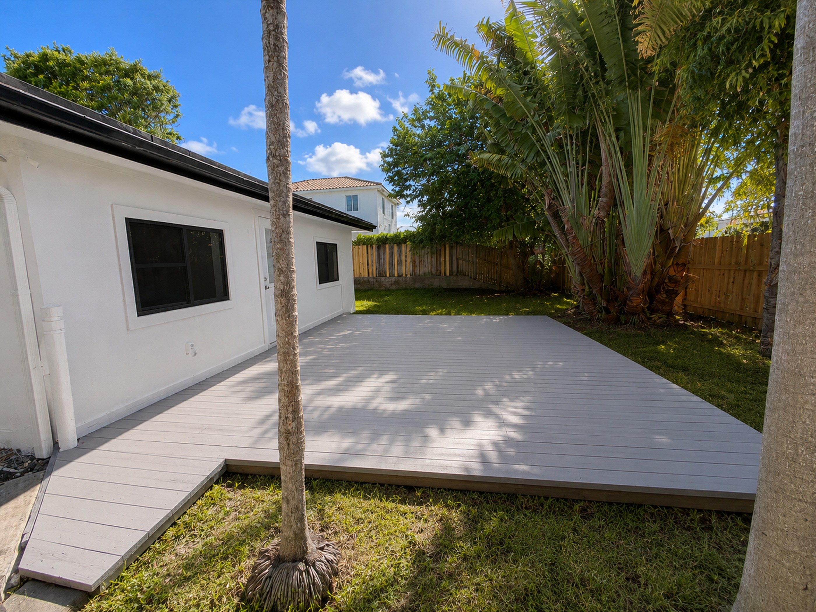 2627 NE 213th Street Miami FL 33180