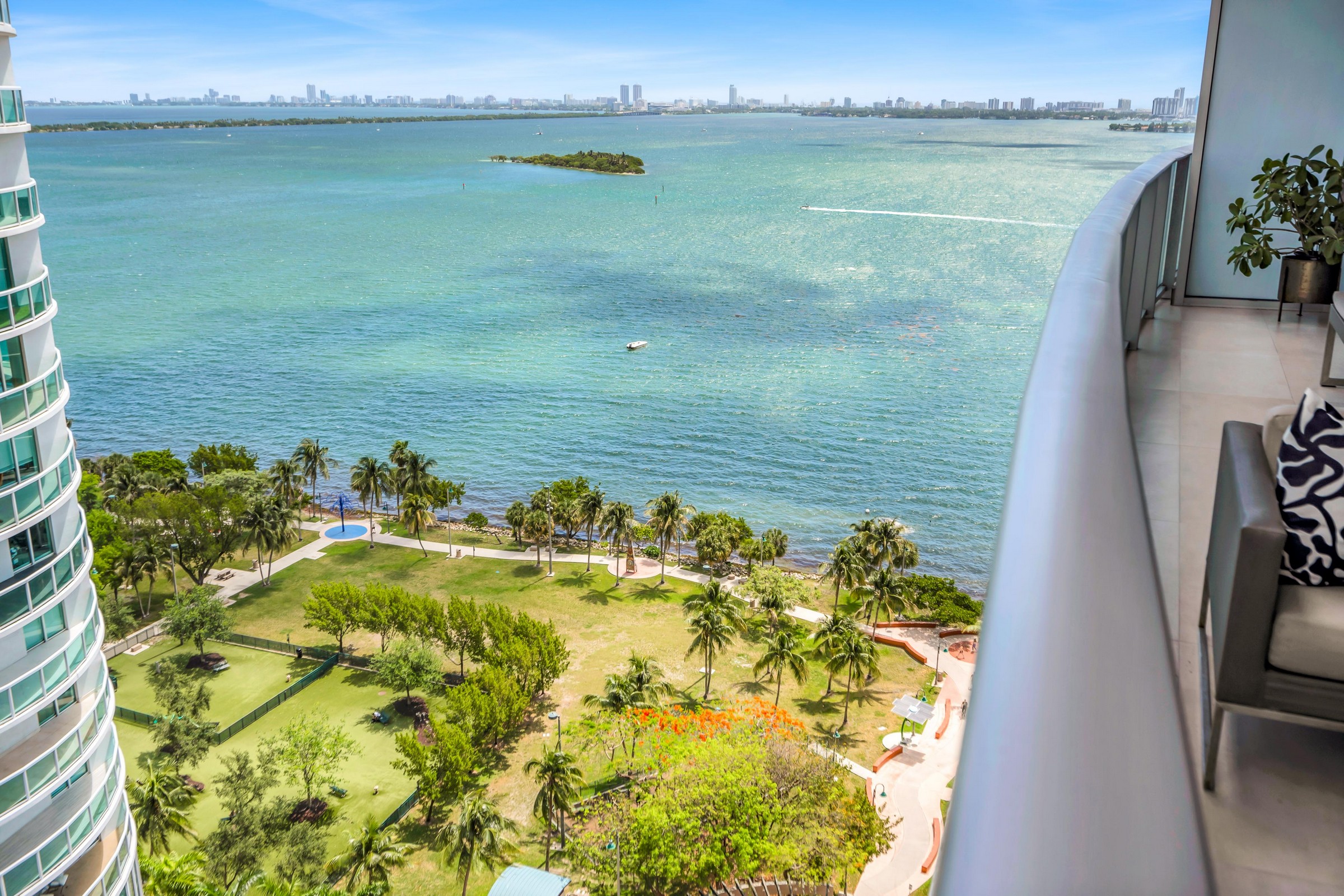 488 NE 18th Street Miami FL 33132