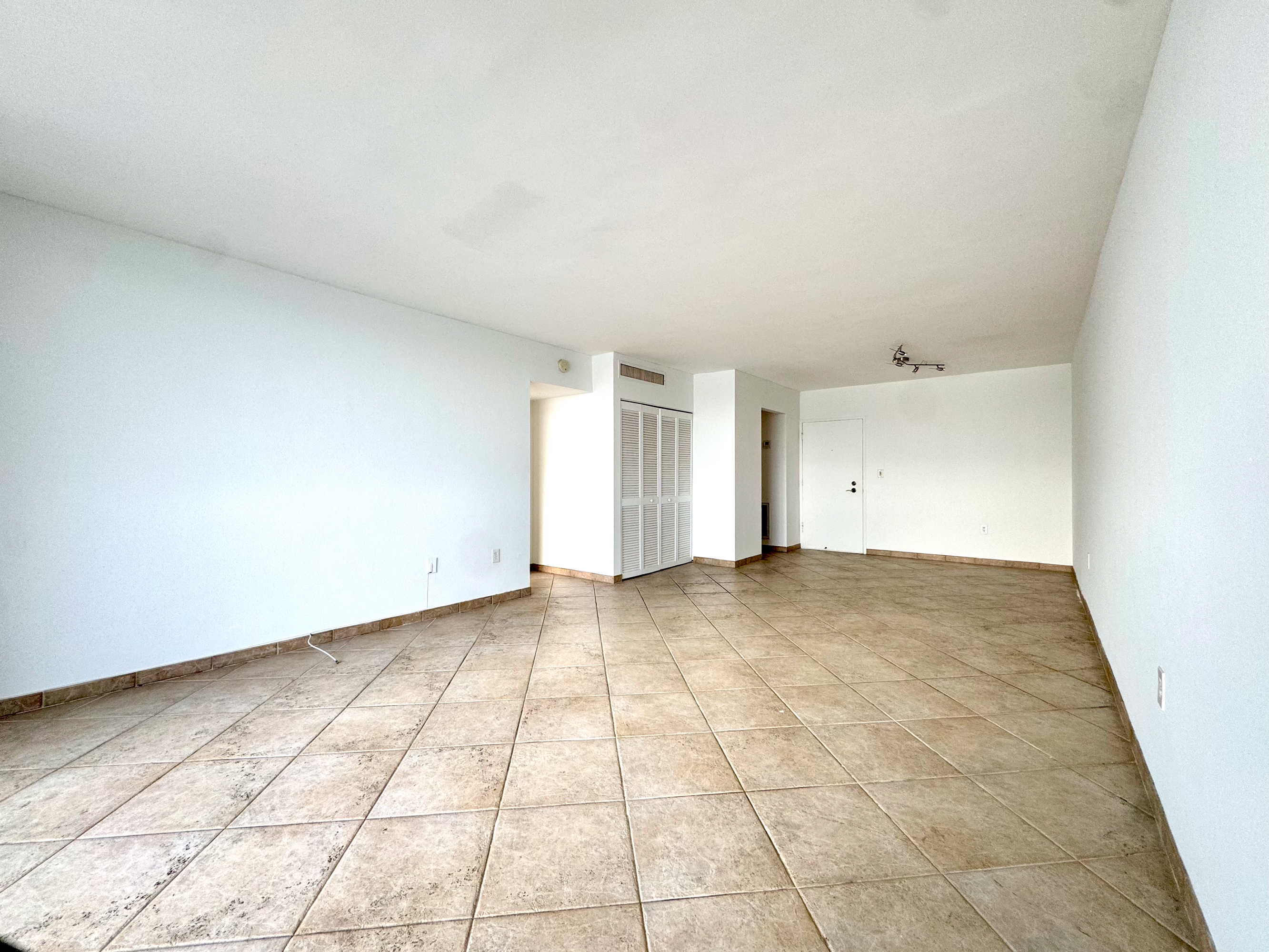 800 West Avenue Miami Beach FL 33139